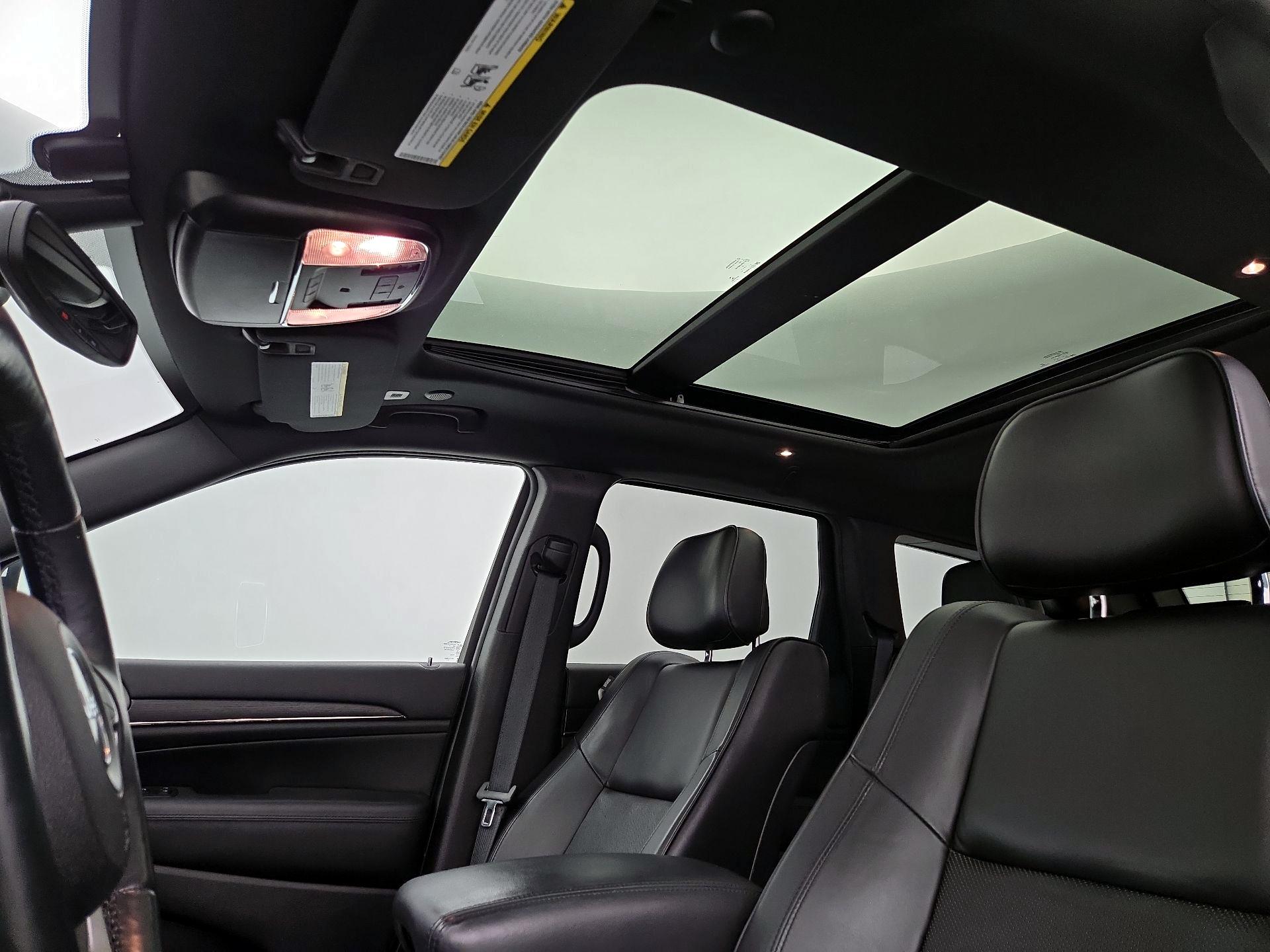 Thumbnail: 2018 Jeep Grand Cherokee - 20