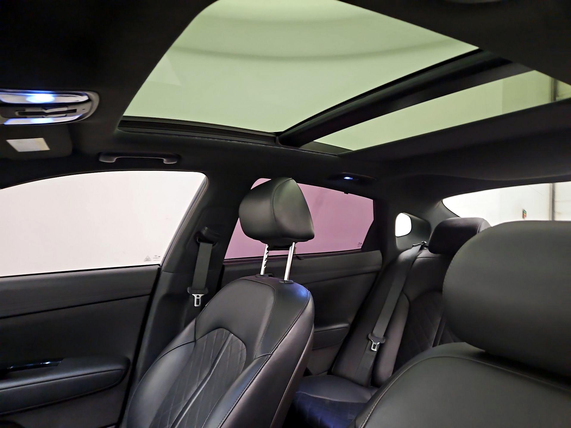 Thumbnail: 2016 Kia Optima - 20