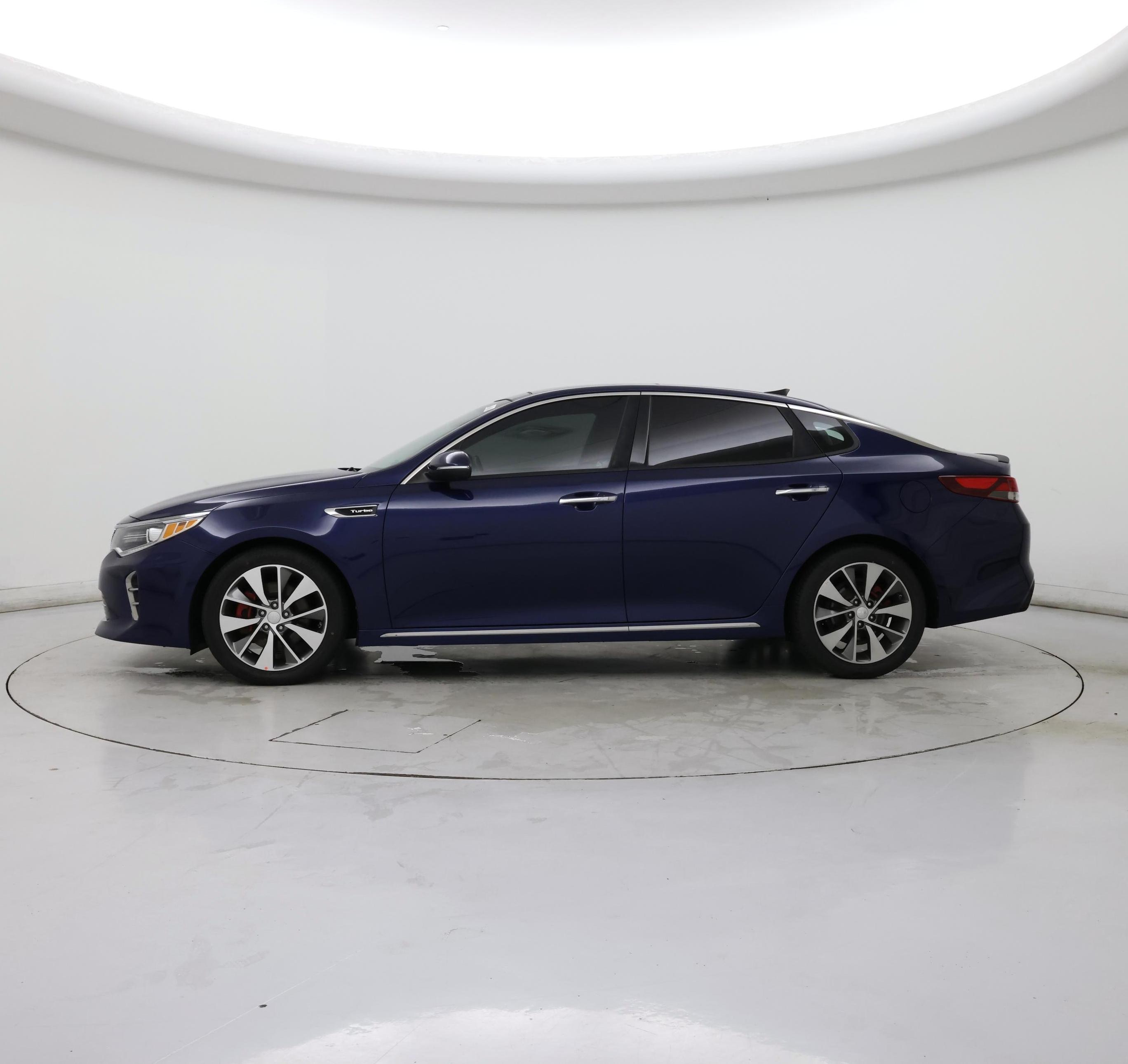 Thumbnail: 2016 Kia Optima - 3