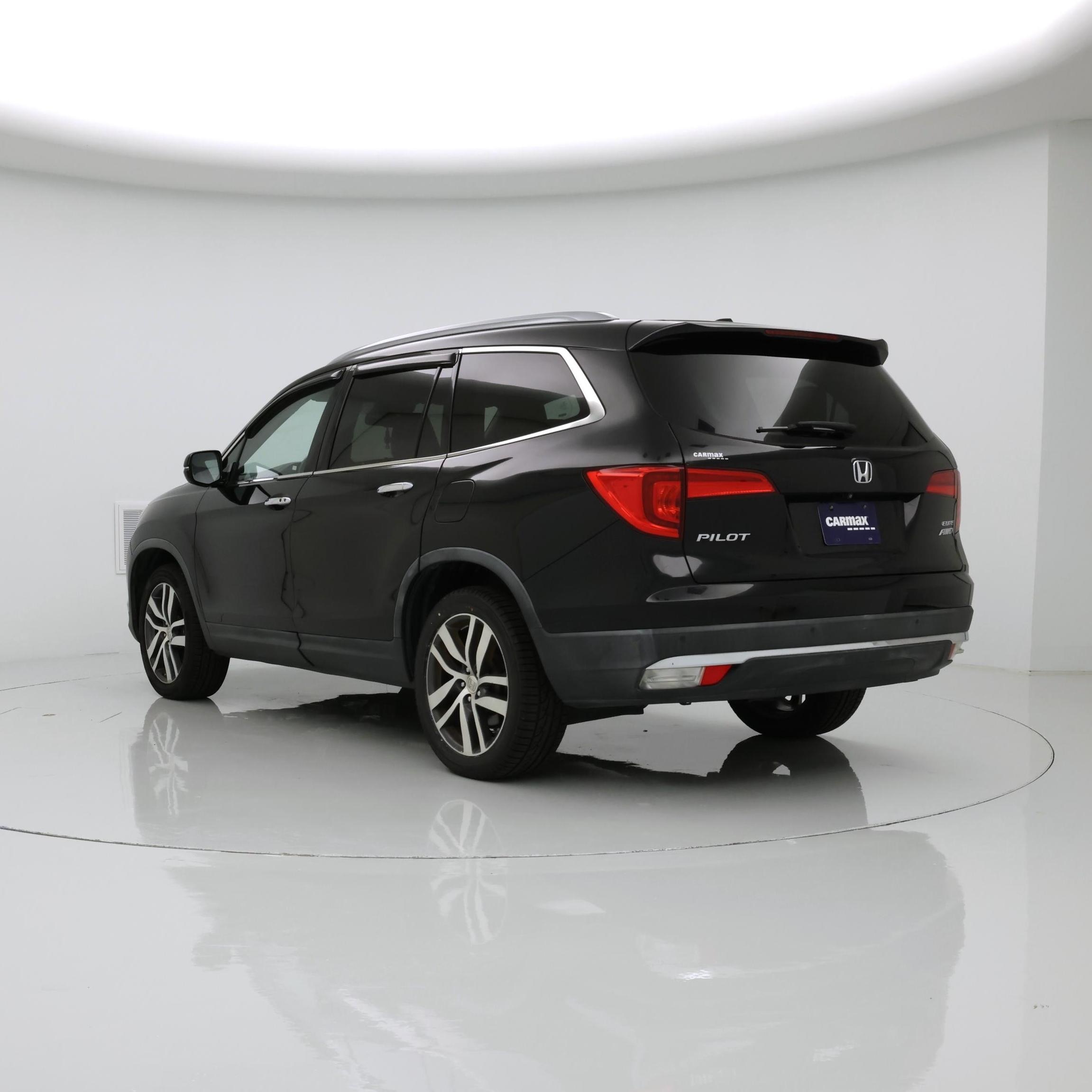 Thumbnail: 2016 Honda Pilot - 2