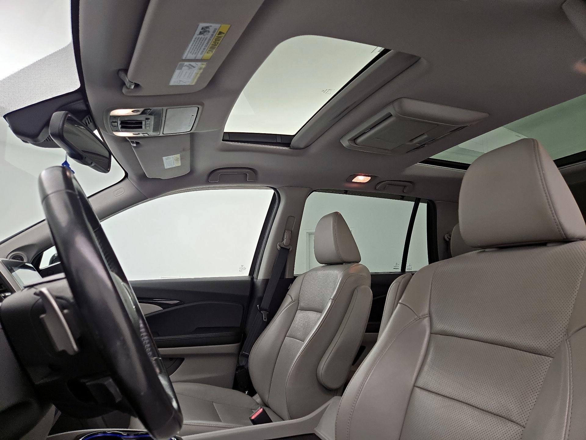 Thumbnail: 2016 Honda Pilot - 20