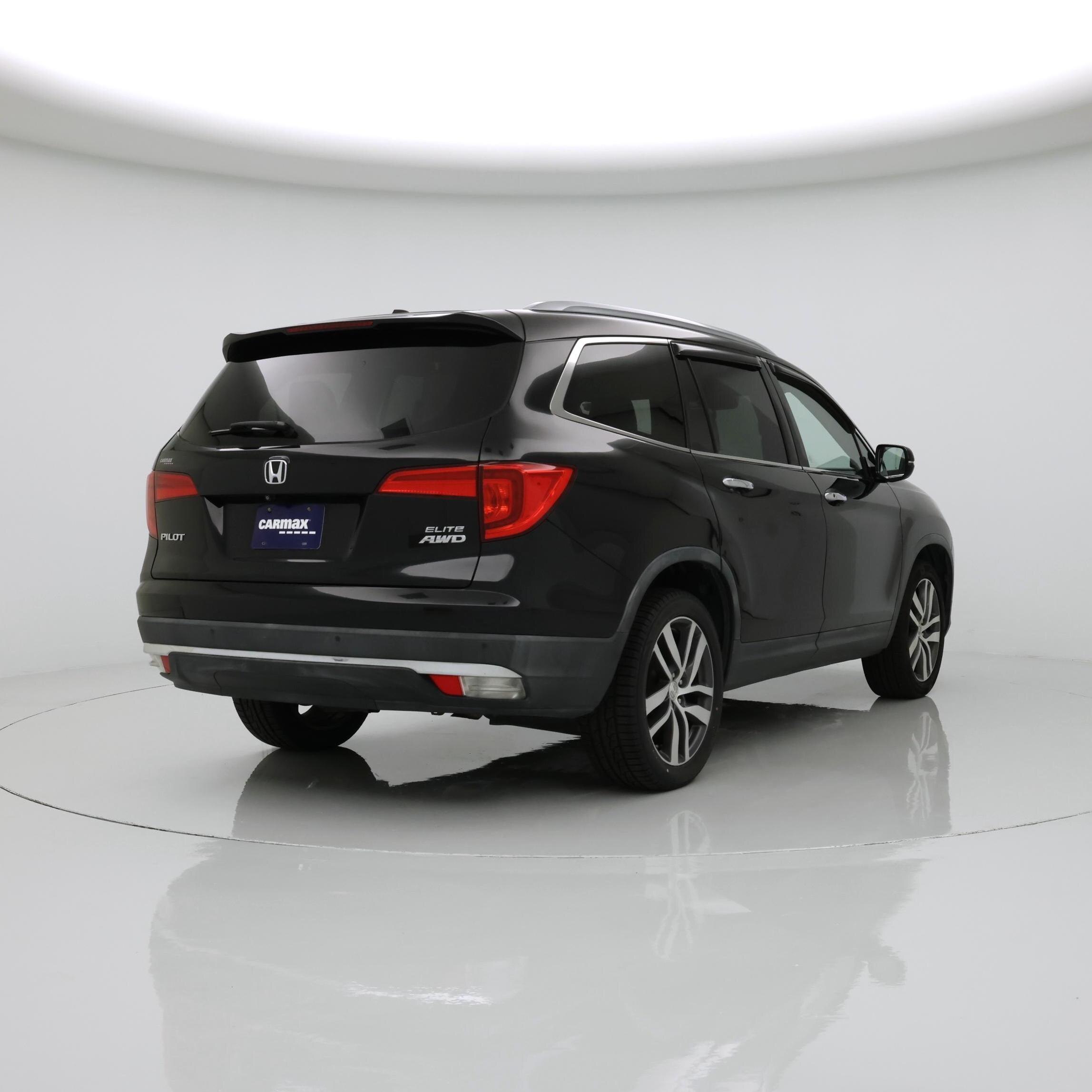 Thumbnail: 2016 Honda Pilot - 8