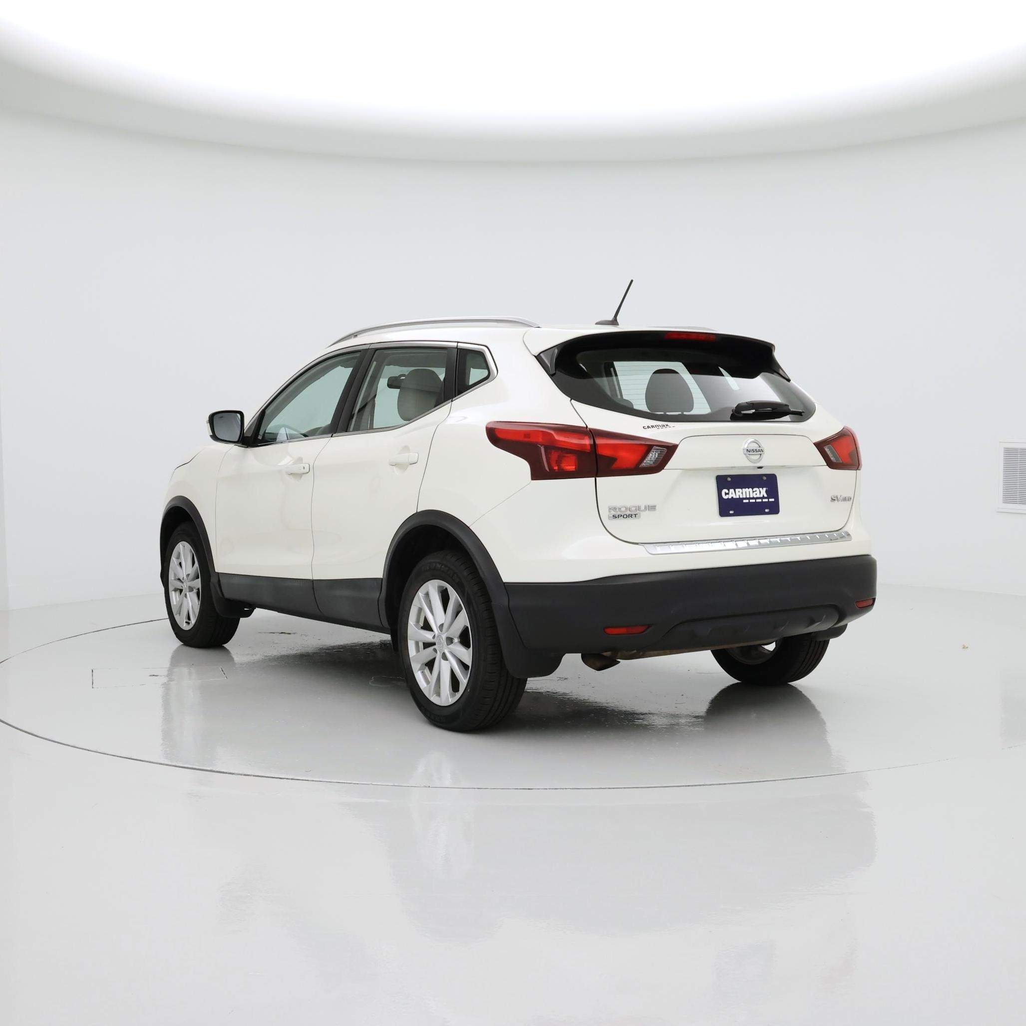 Thumbnail: 2018 Nissan Rogue Sport - 2