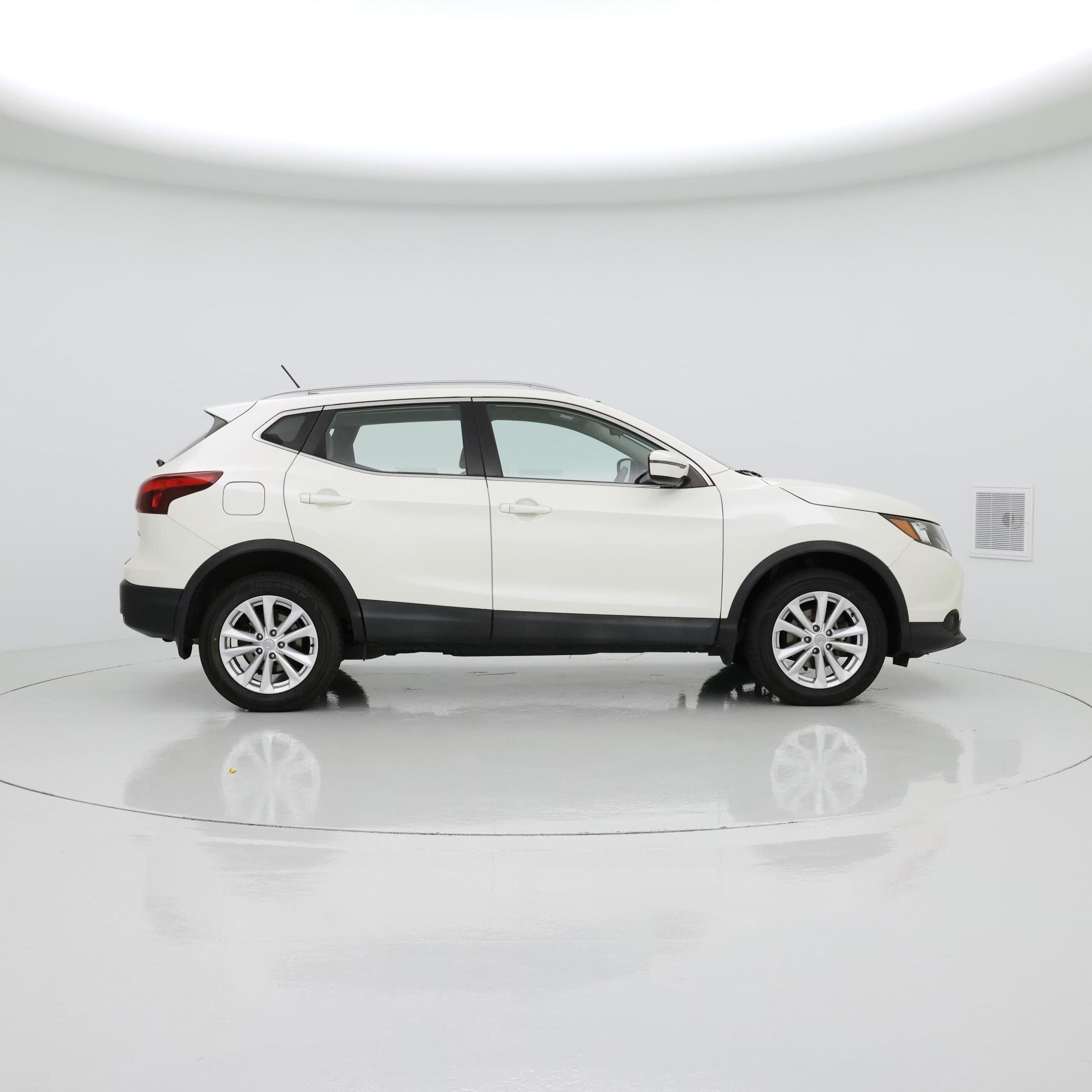 Thumbnail: 2018 Nissan Rogue Sport - 7