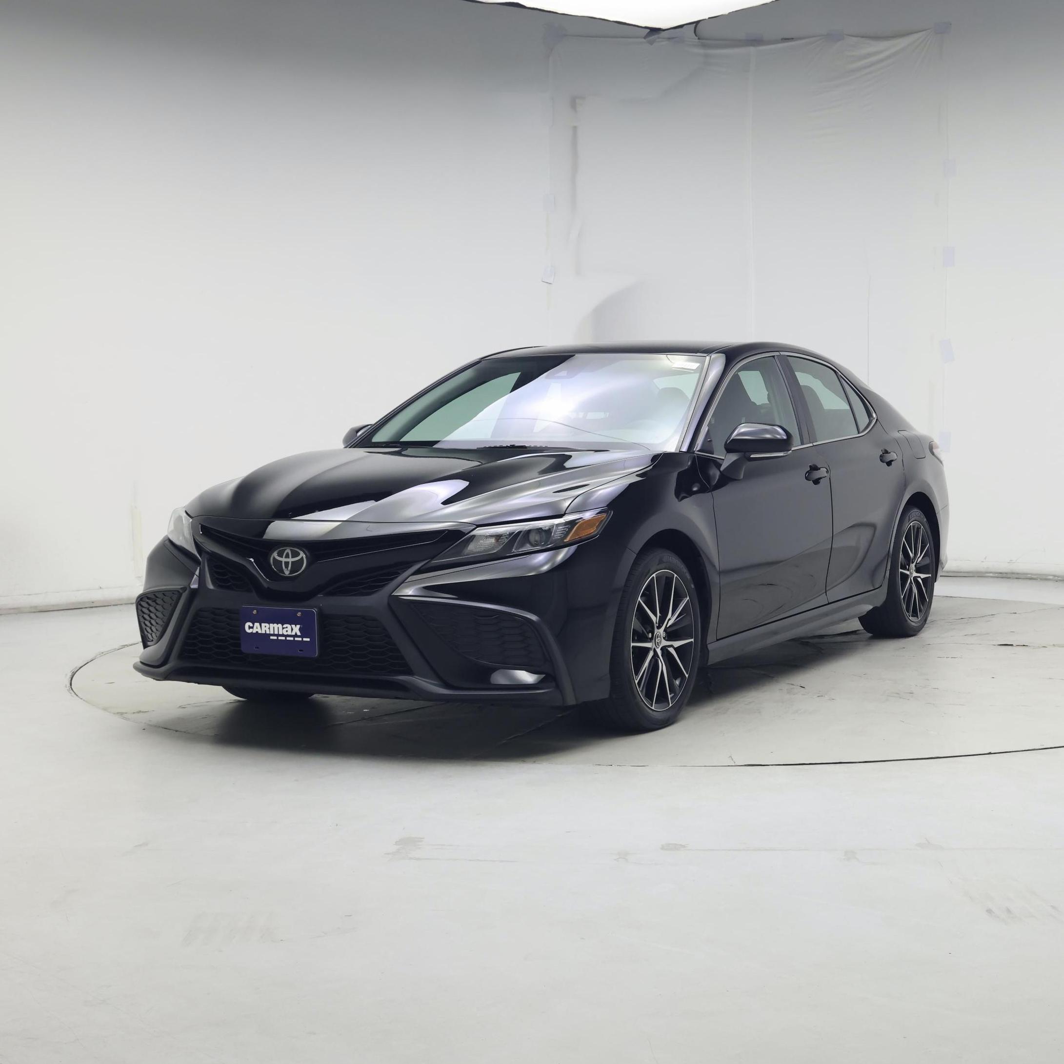 Thumbnail: 2023 Toyota Camry - 4
