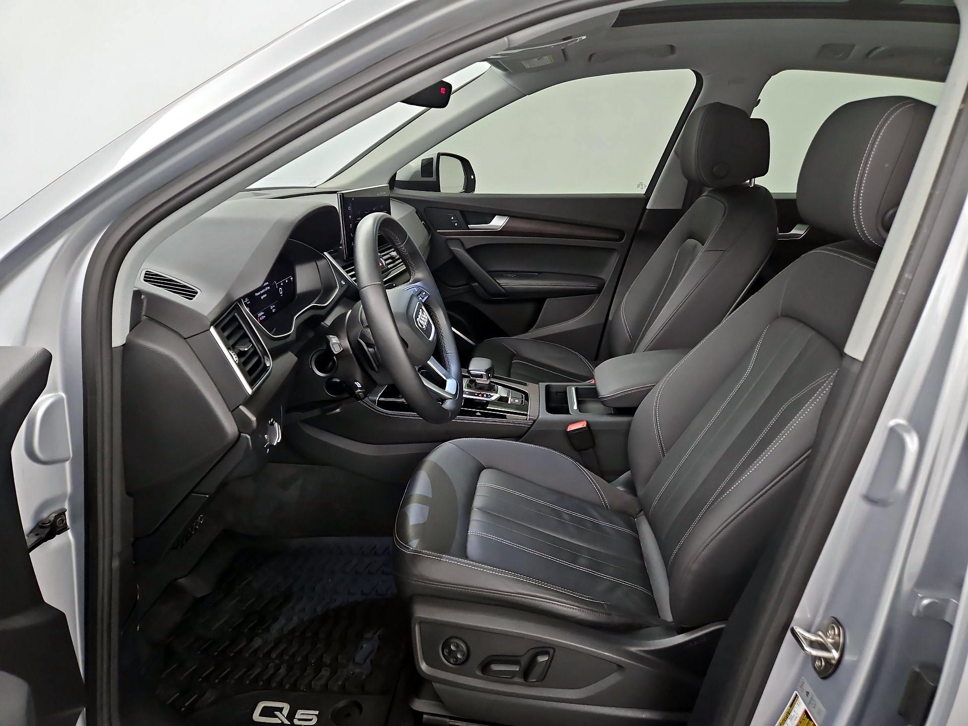 Thumbnail: 2022 Audi Q5 - 11