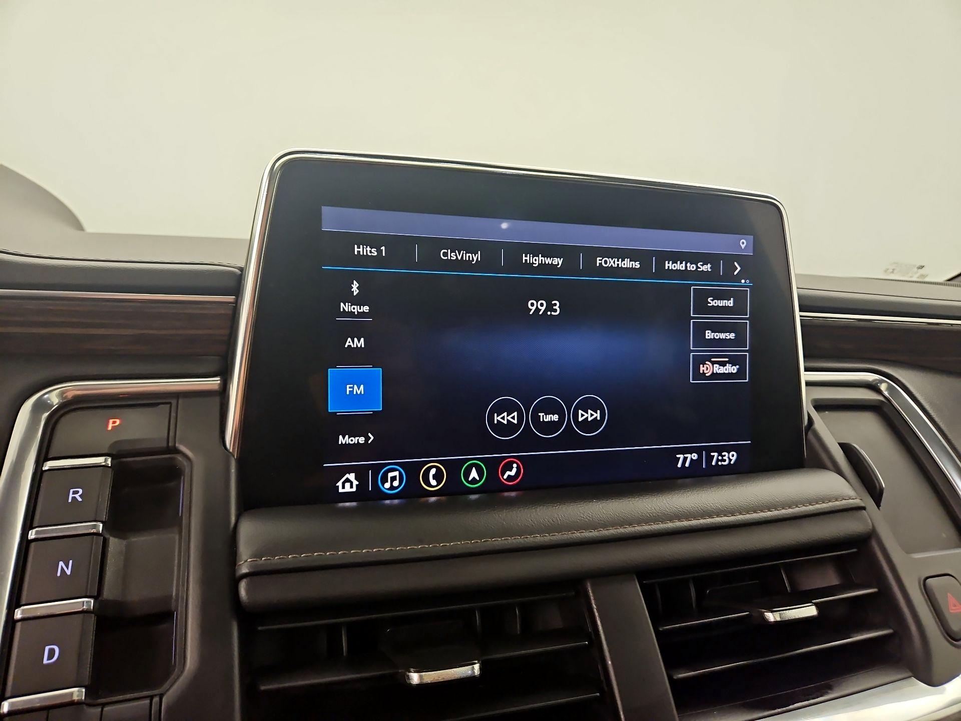 Thumbnail: 2021 Chevrolet Suburban - 16