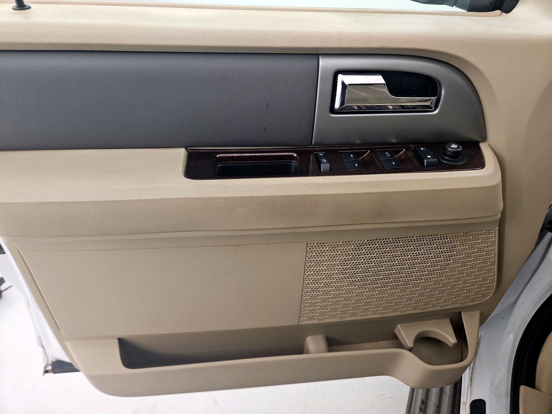 Thumbnail: 2013 Ford Expedition EL - 12