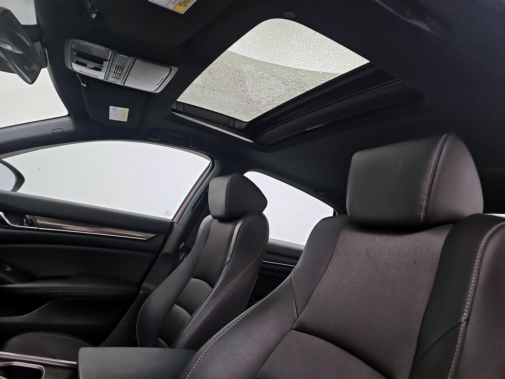 Thumbnail: 2019 Honda Accord - 19