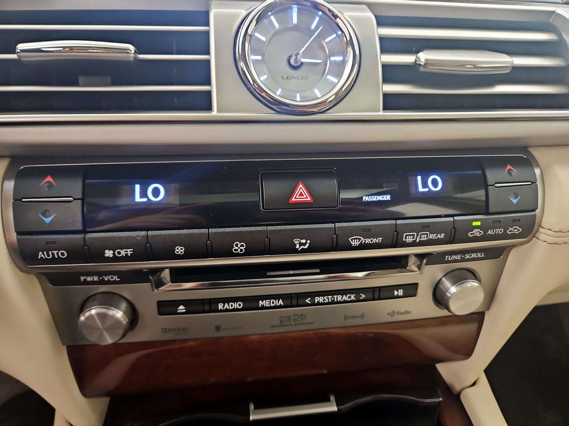 Thumbnail: 2014 Lexus LS - 17