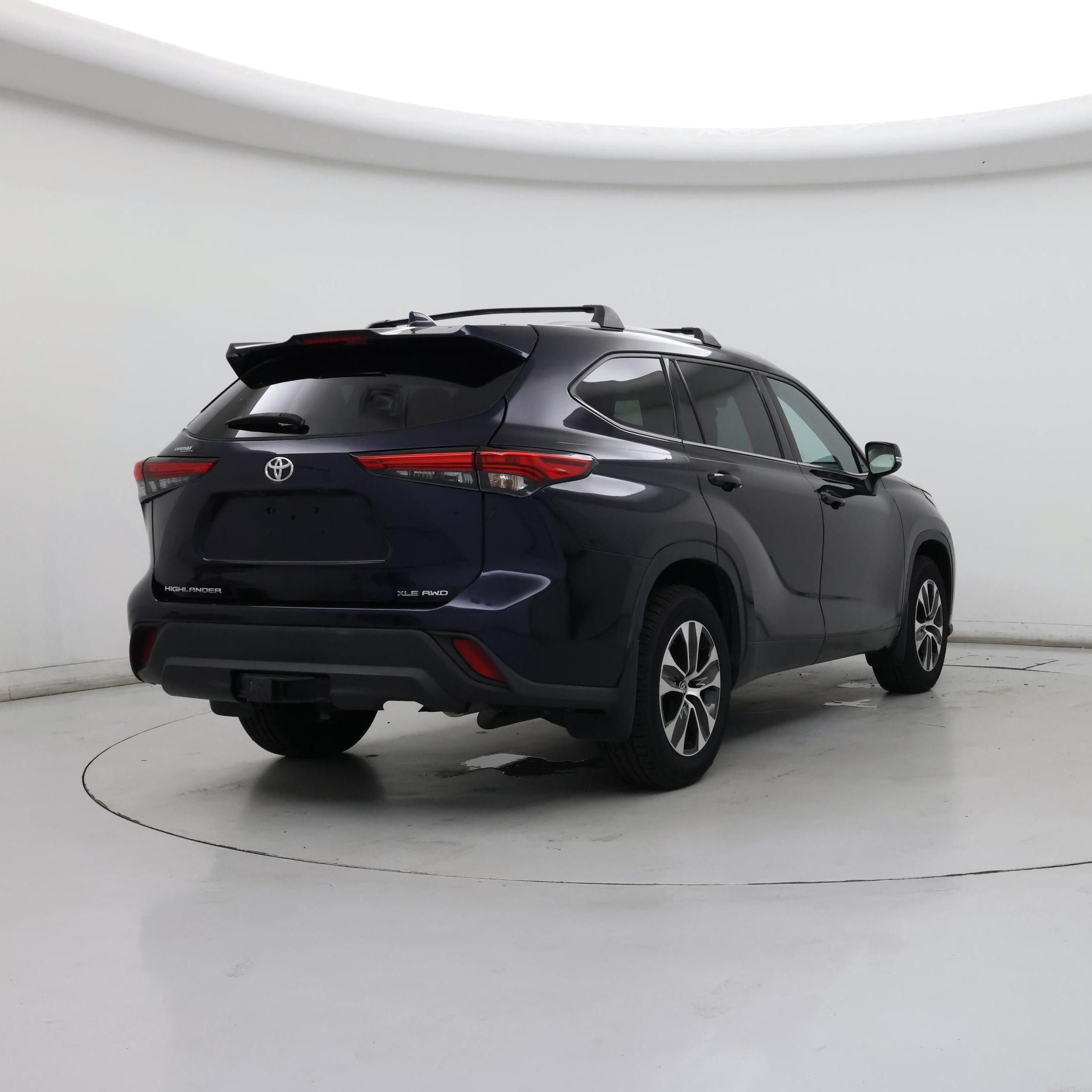 Thumbnail: 2022 Toyota Highlander - 8