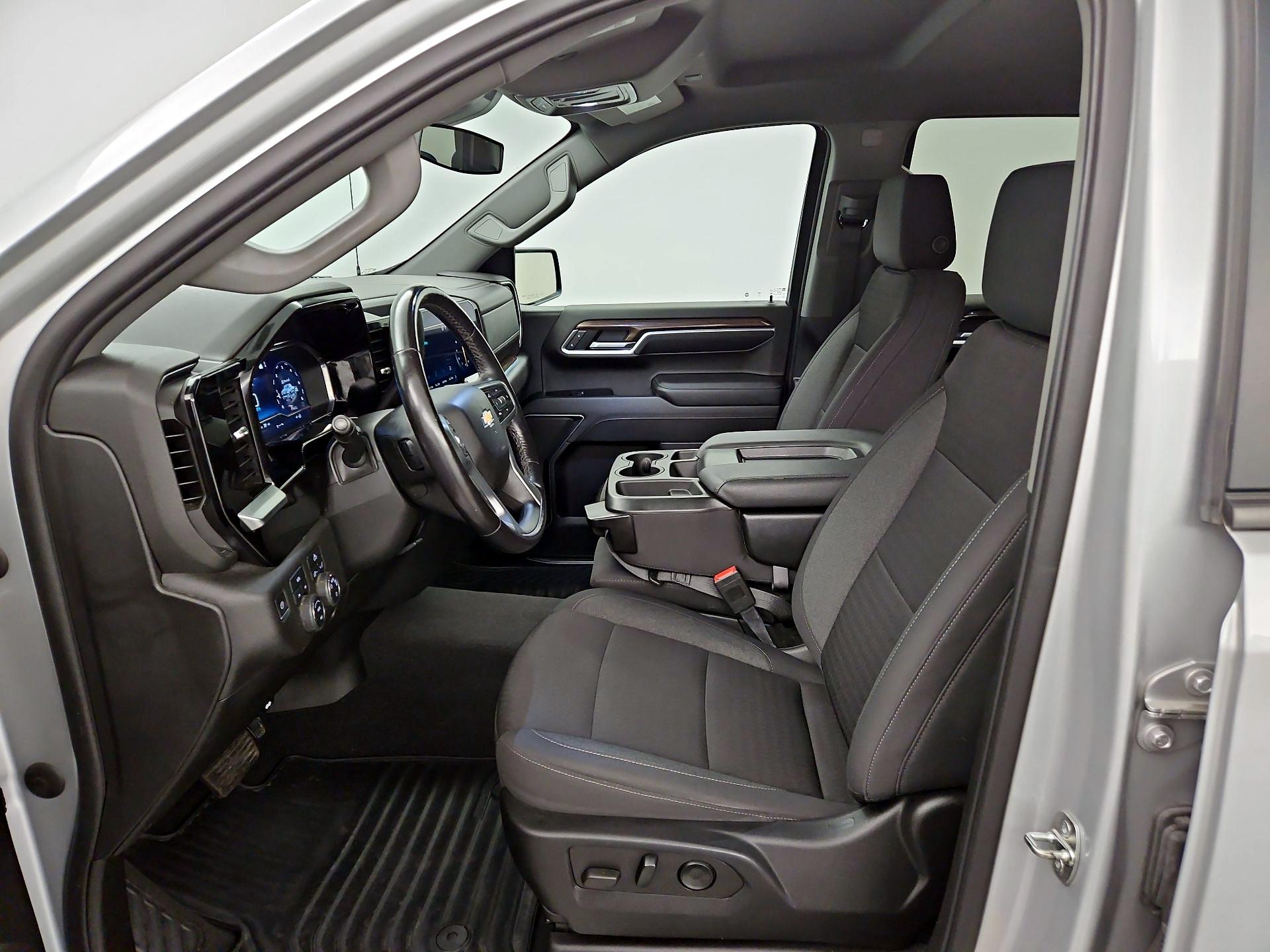 Thumbnail: 2022 Chevrolet Silverado 1500 - 11