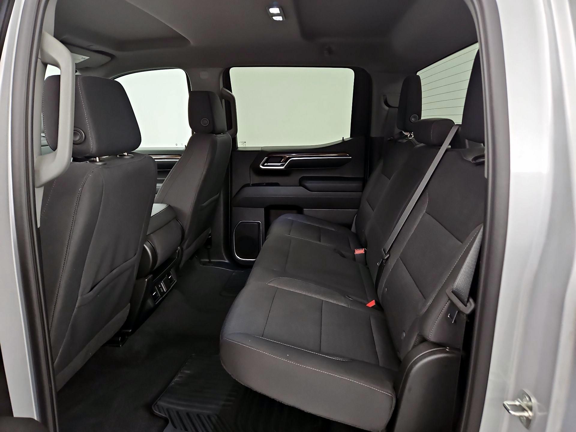 Thumbnail: 2022 Chevrolet Silverado 1500 - 19