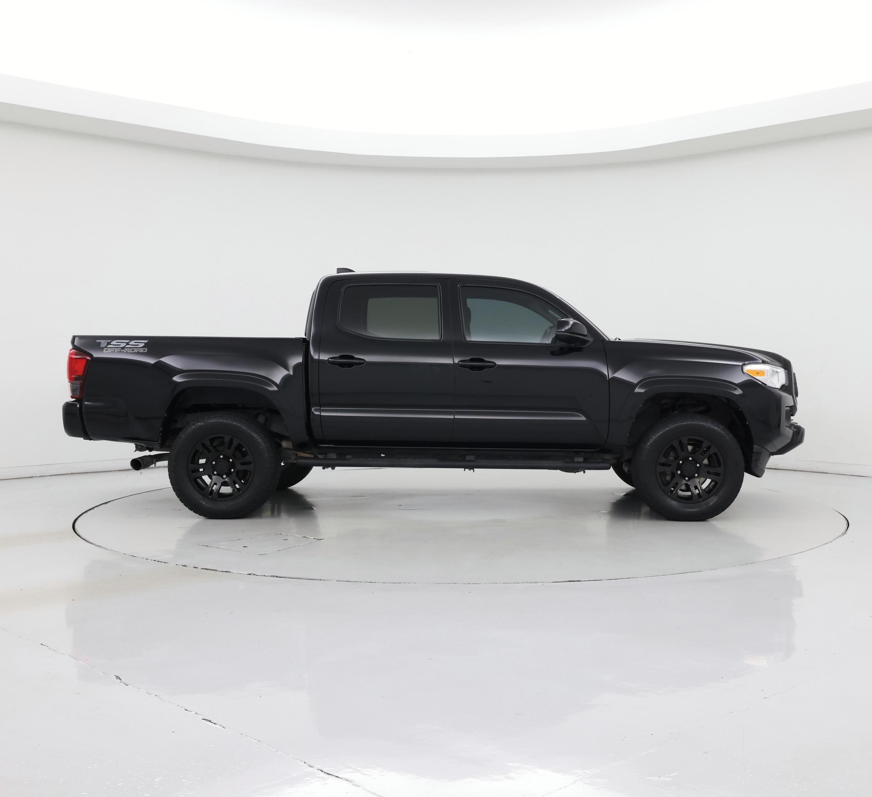 Thumbnail: 2022 Toyota Tacoma - 7