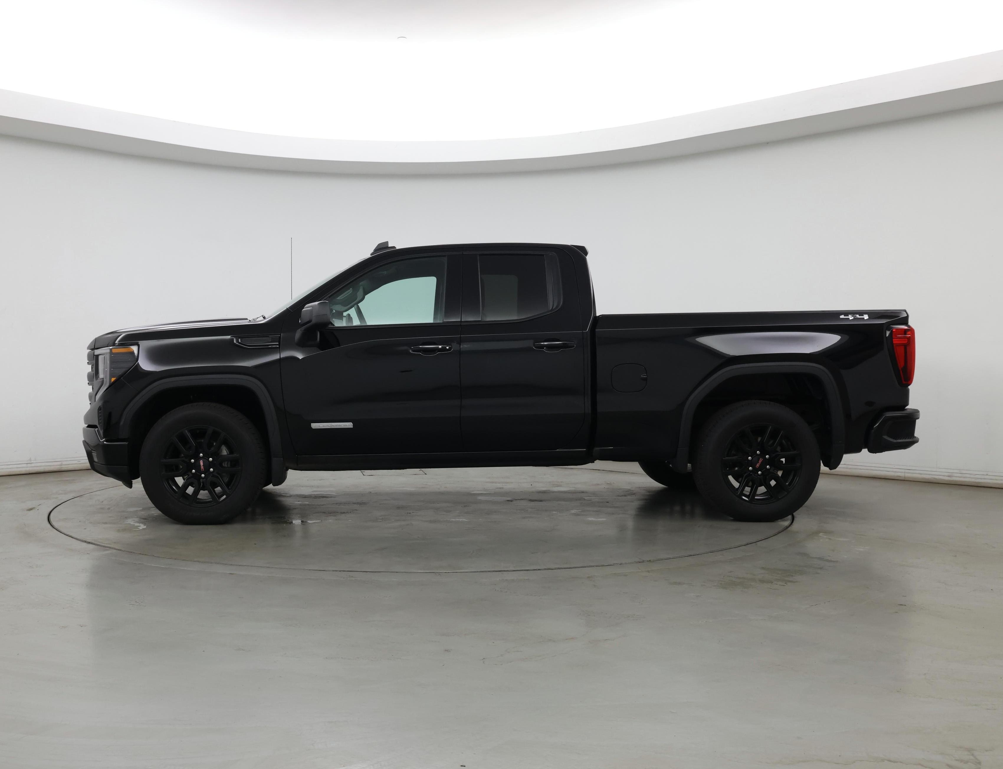 Thumbnail: 2023 GMC Sierra 1500 - 3