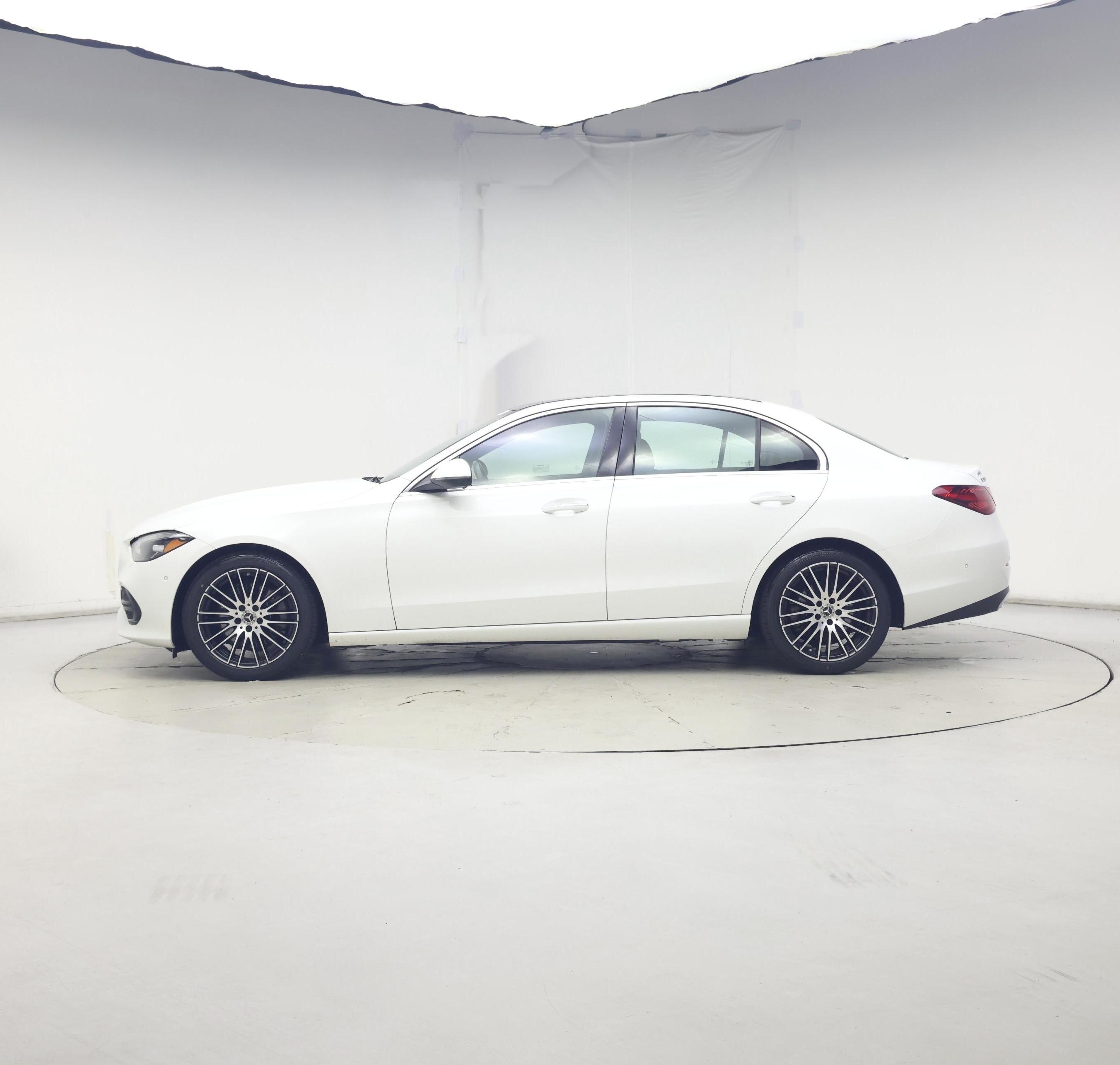 Thumbnail: 2024 Mercedes-Benz C-Class - 3