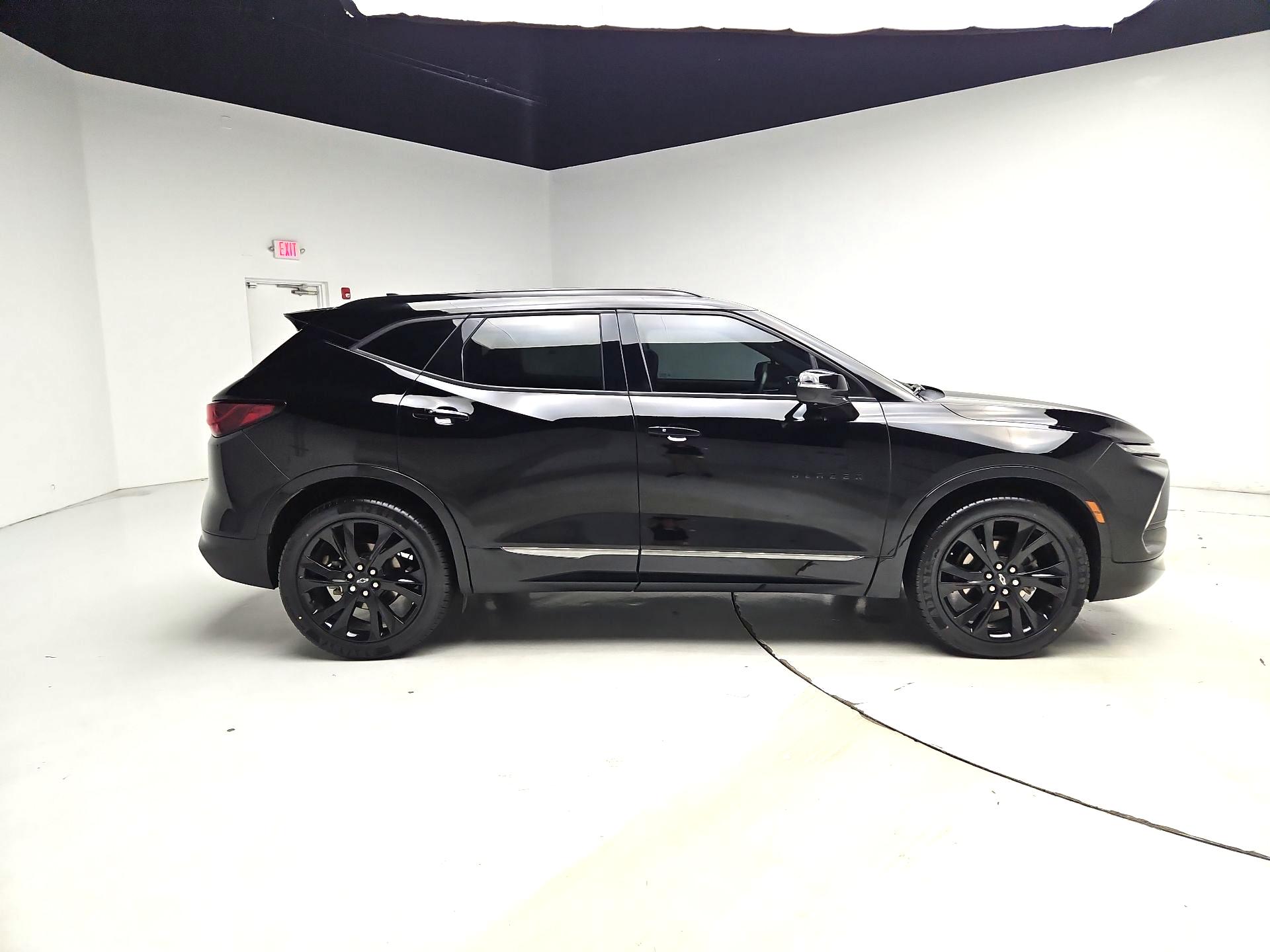 Thumbnail: 2023 Chevrolet Blazer - 4