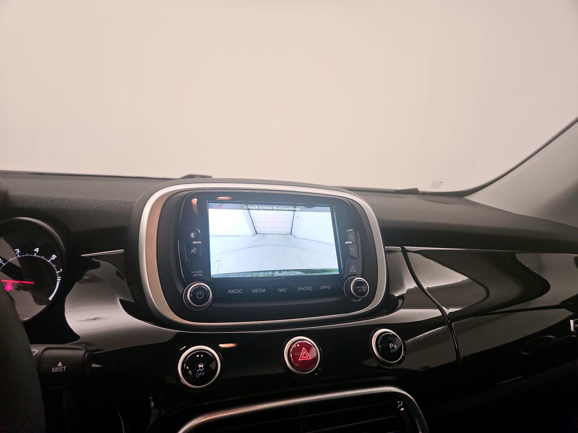 Thumbnail: 2016 Fiat 500X - 14