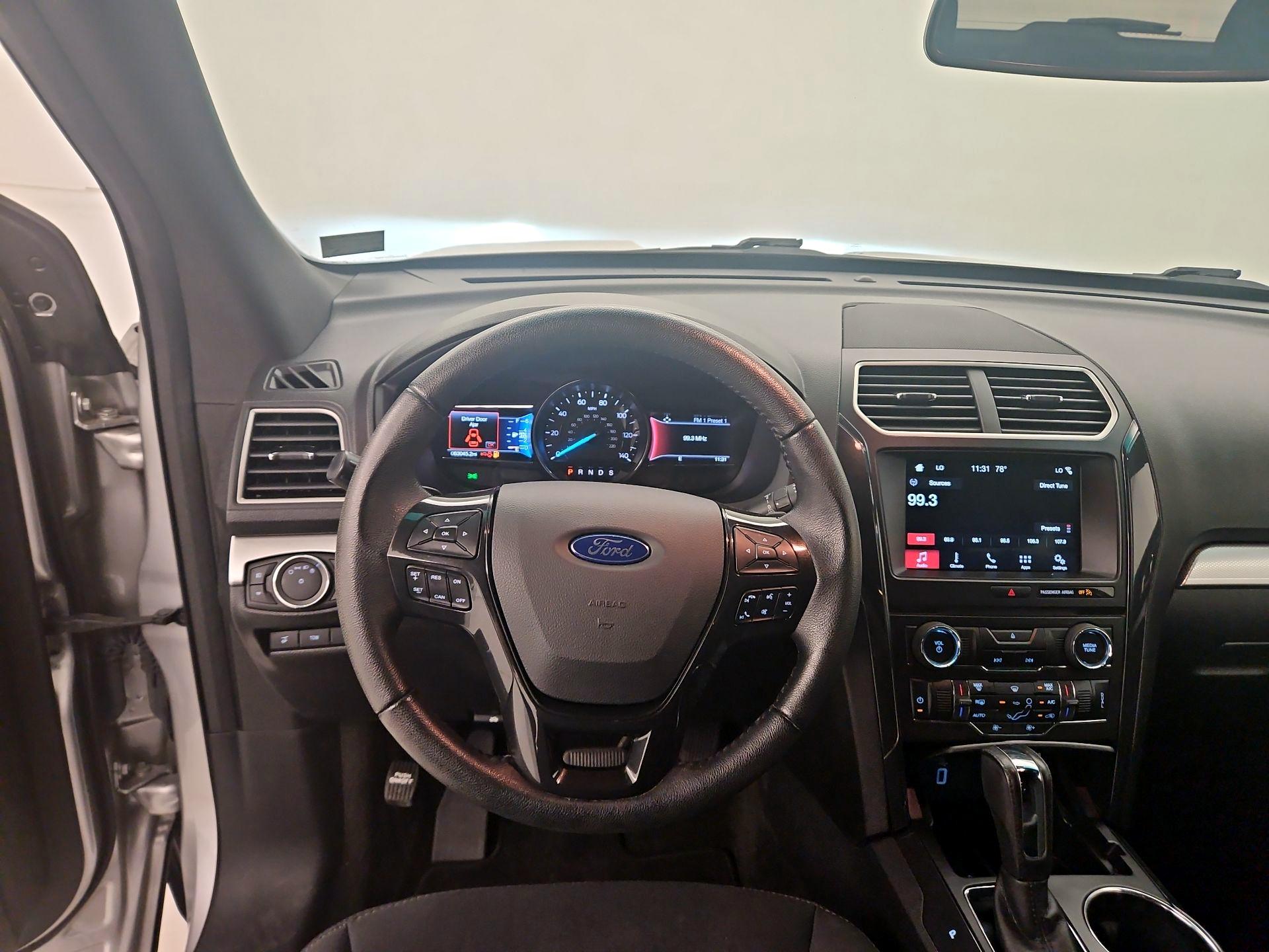 Thumbnail: 2017 Ford Explorer - 10