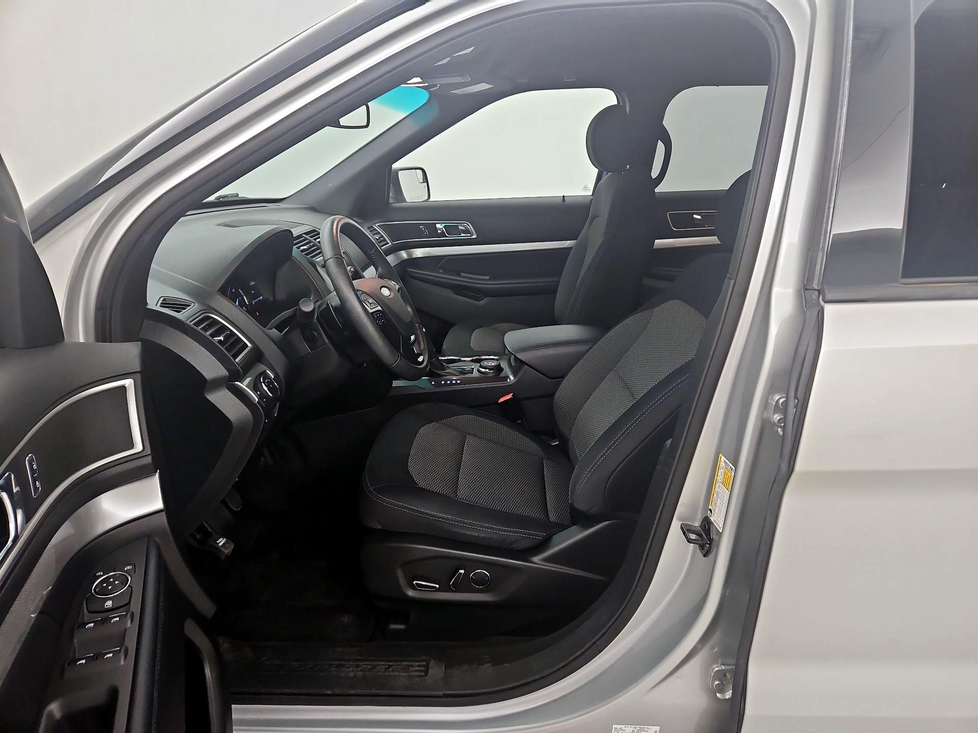 Thumbnail: 2017 Ford Explorer - 11