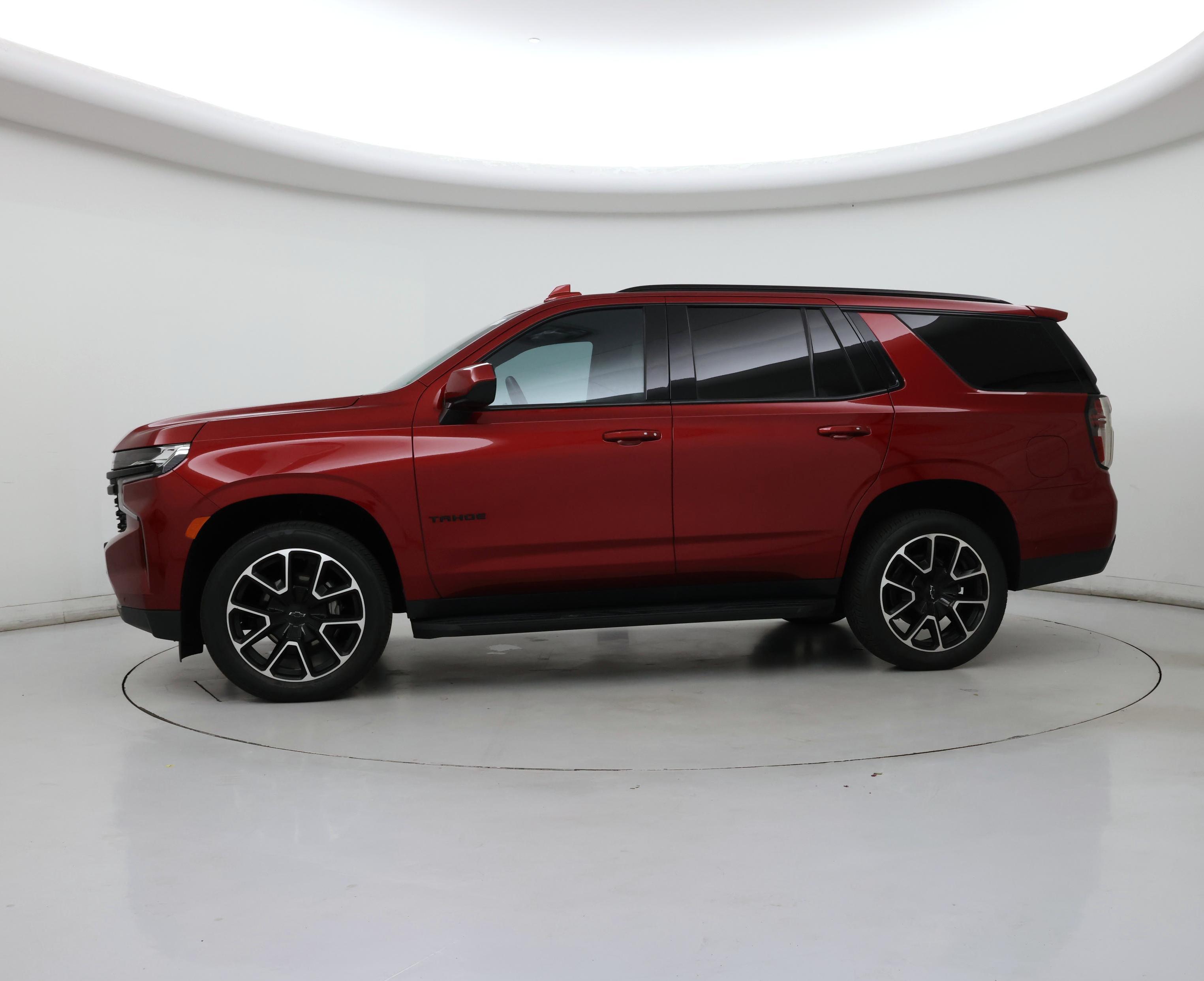 Thumbnail: 2023 Chevrolet Tahoe - 3