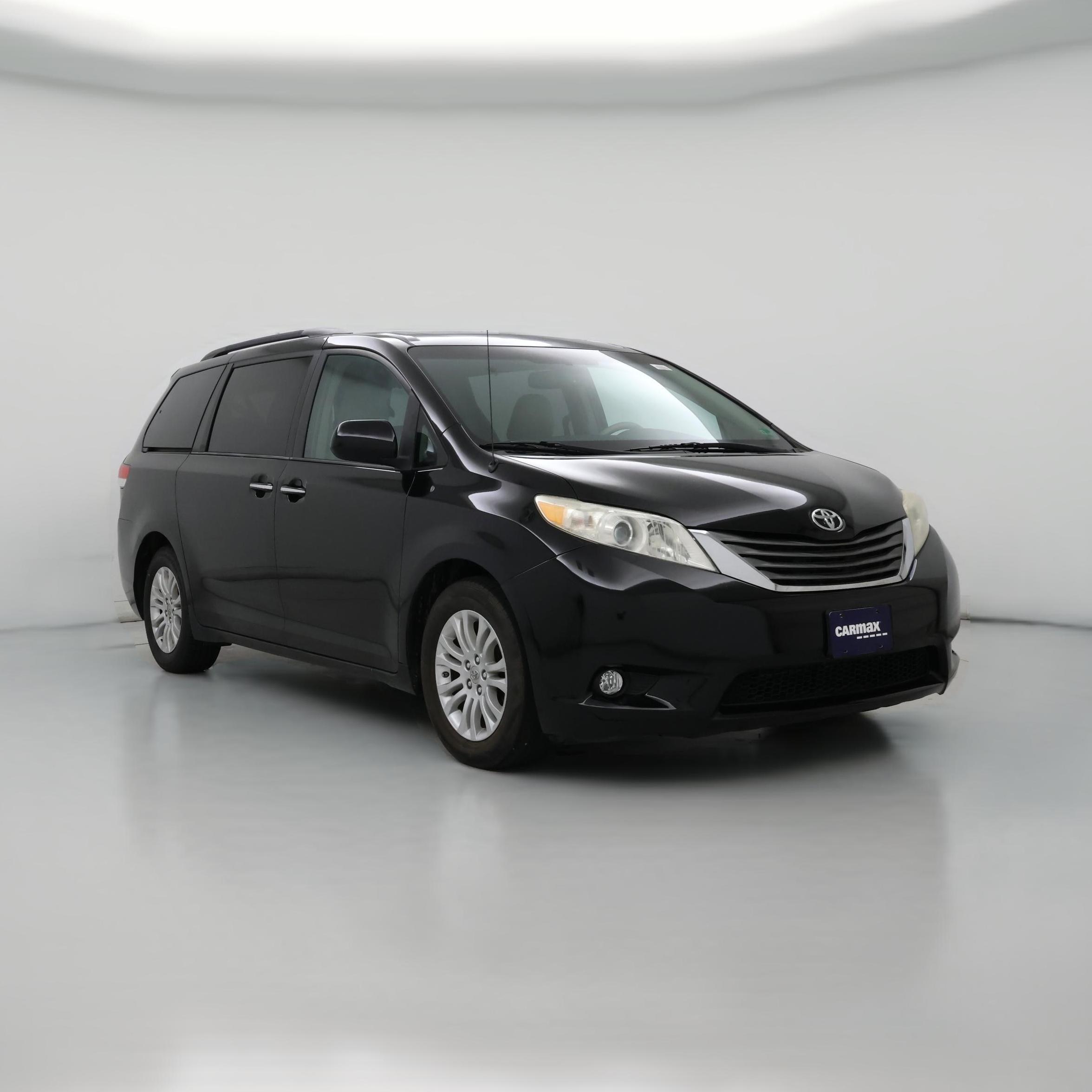 Thumbnail: 2014 Toyota Sienna - 1