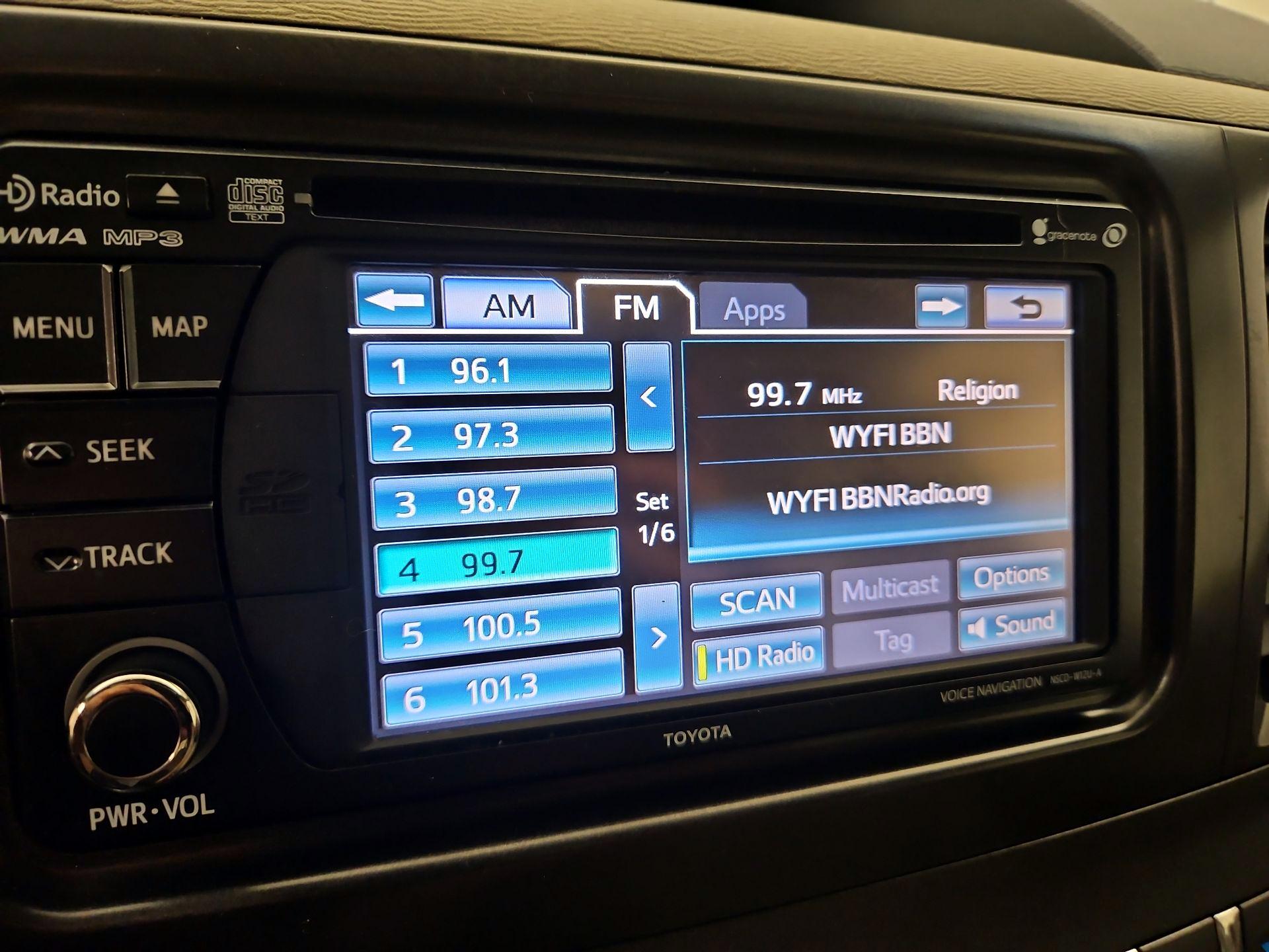 Thumbnail: 2014 Toyota Sienna - 16
