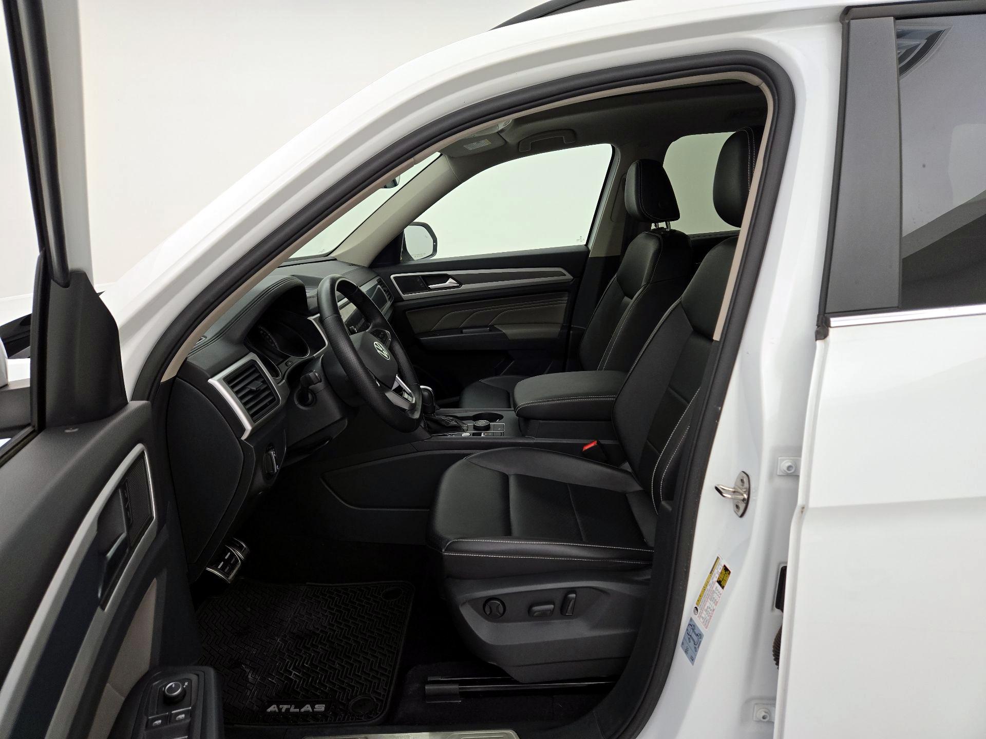 Thumbnail: 2021 Volkswagen Atlas - 11