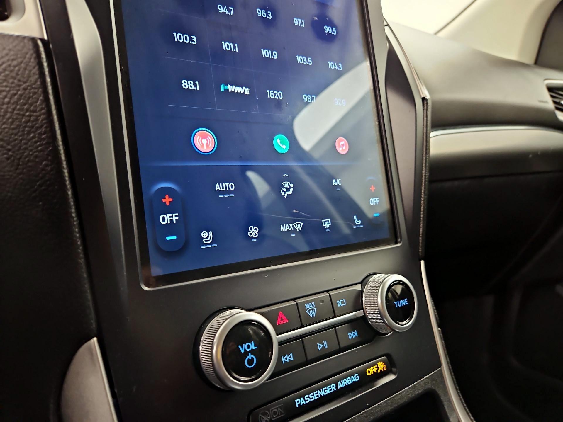 Thumbnail: 2022 Ford Edge - 16