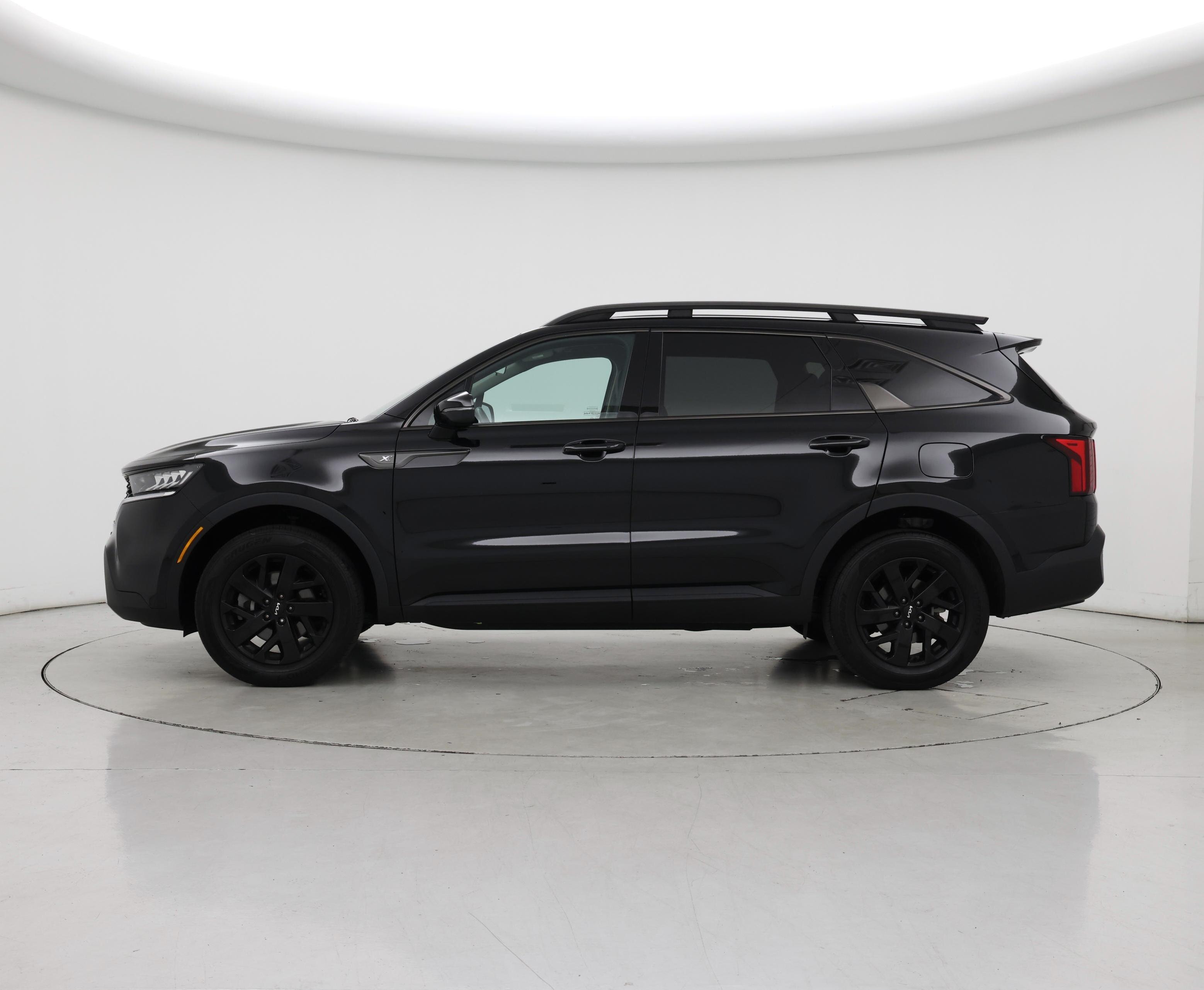 Thumbnail: 2022 Kia Sorento - 3