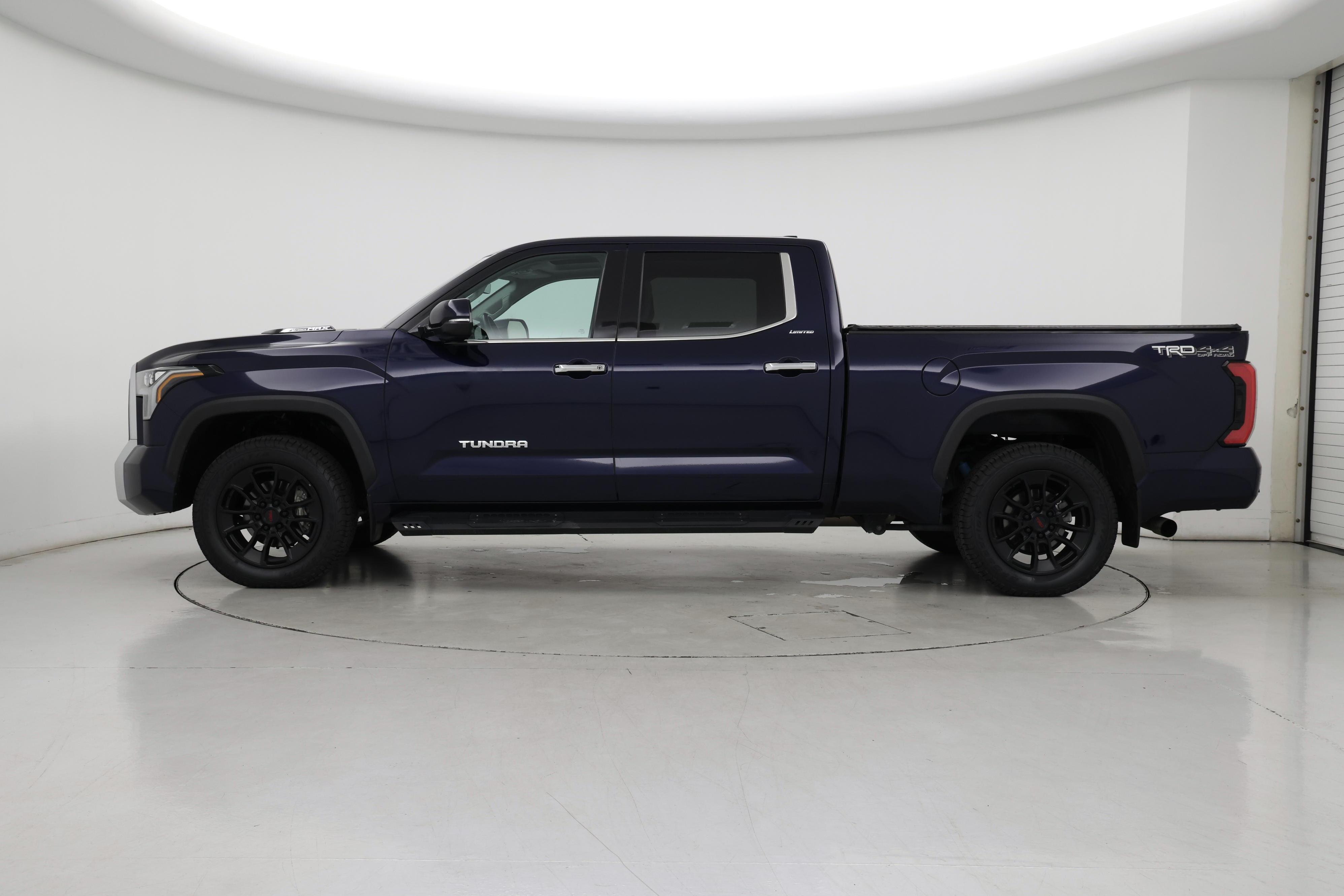 Thumbnail: 2022 Toyota Tundra - 3