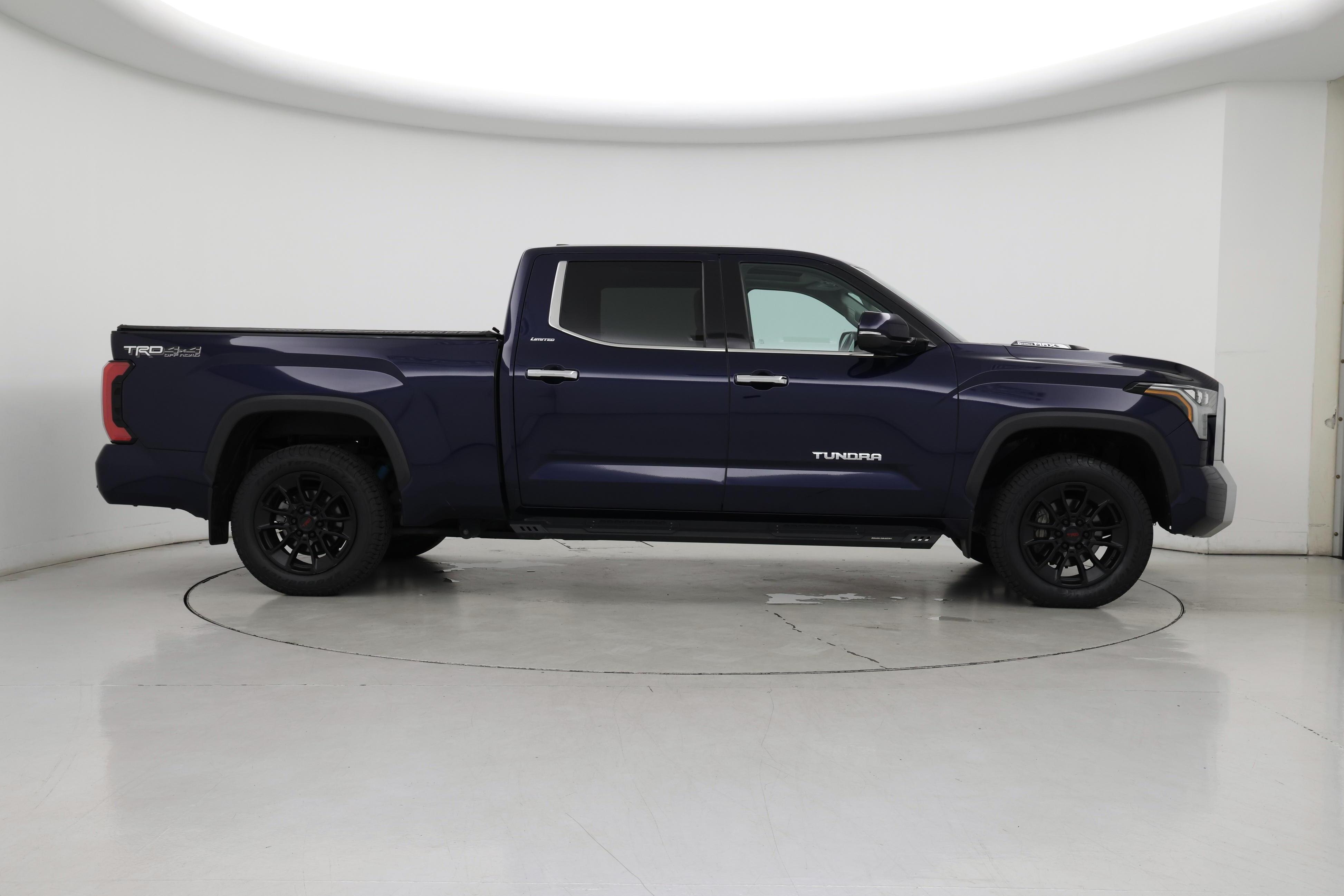 Thumbnail: 2022 Toyota Tundra - 7
