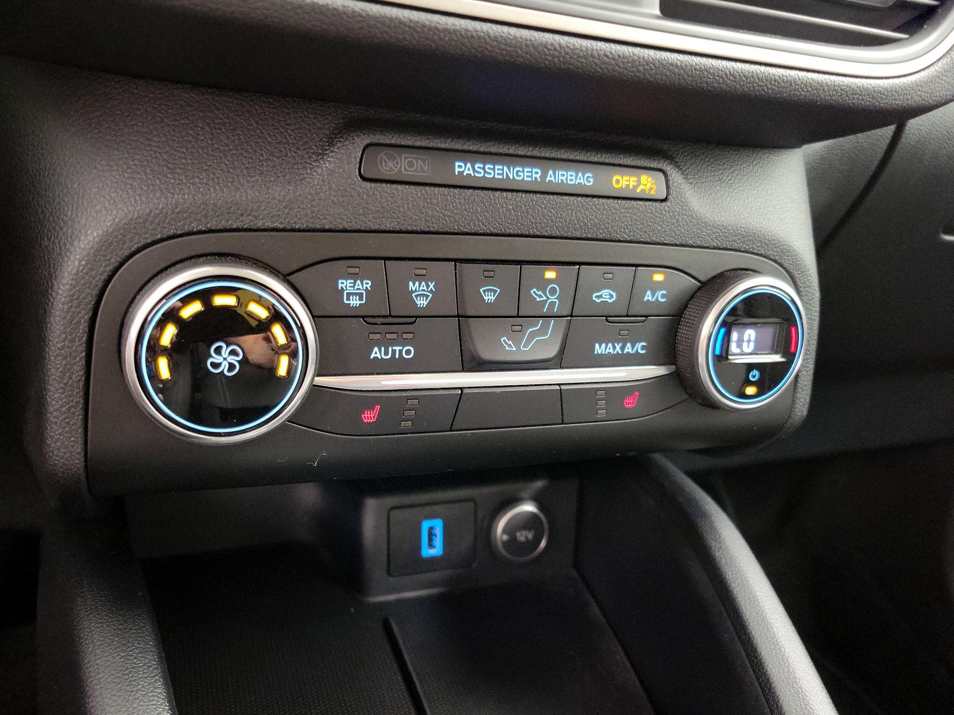 Thumbnail: 2020 Ford Escape - 16