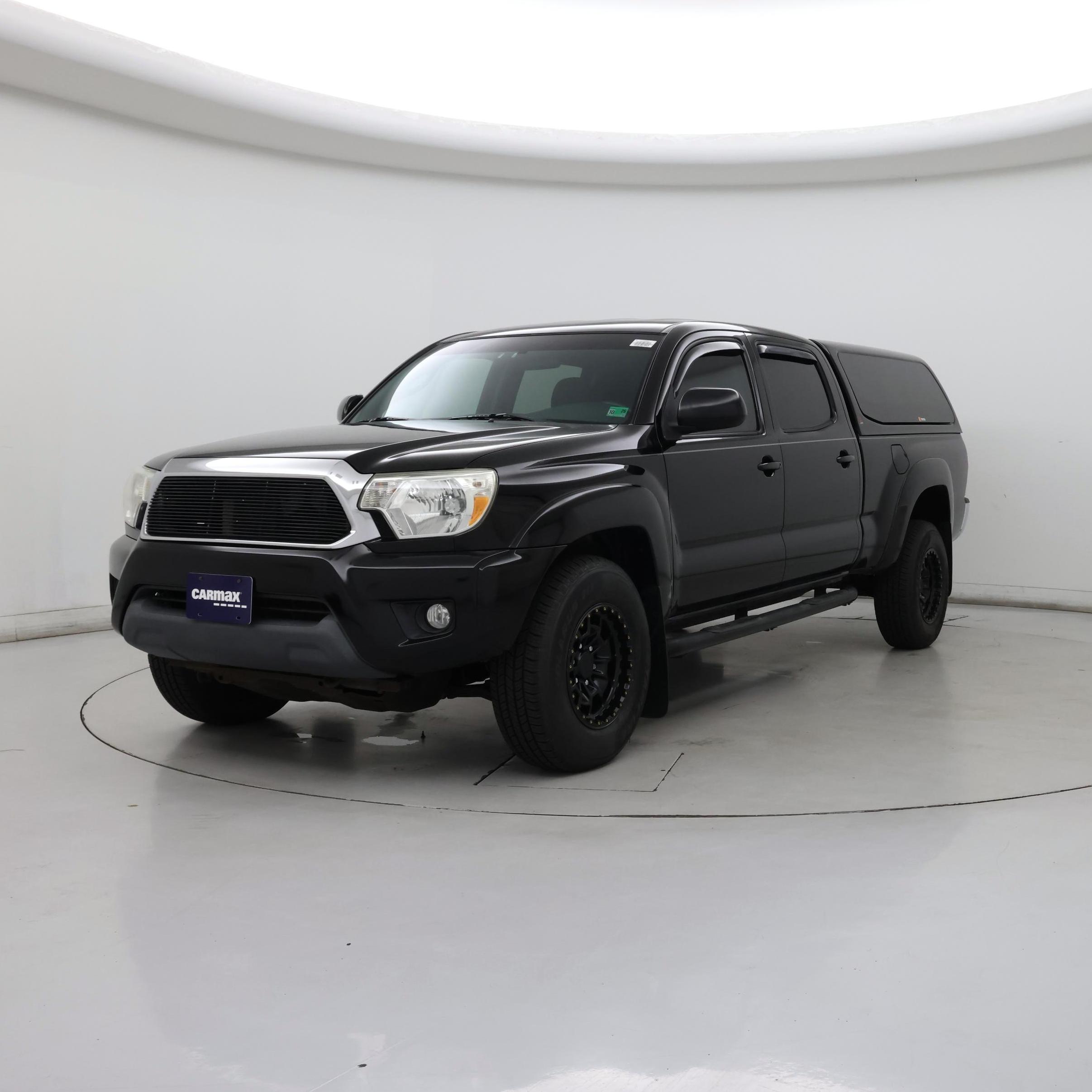Thumbnail: 2015 Toyota Tacoma - 4