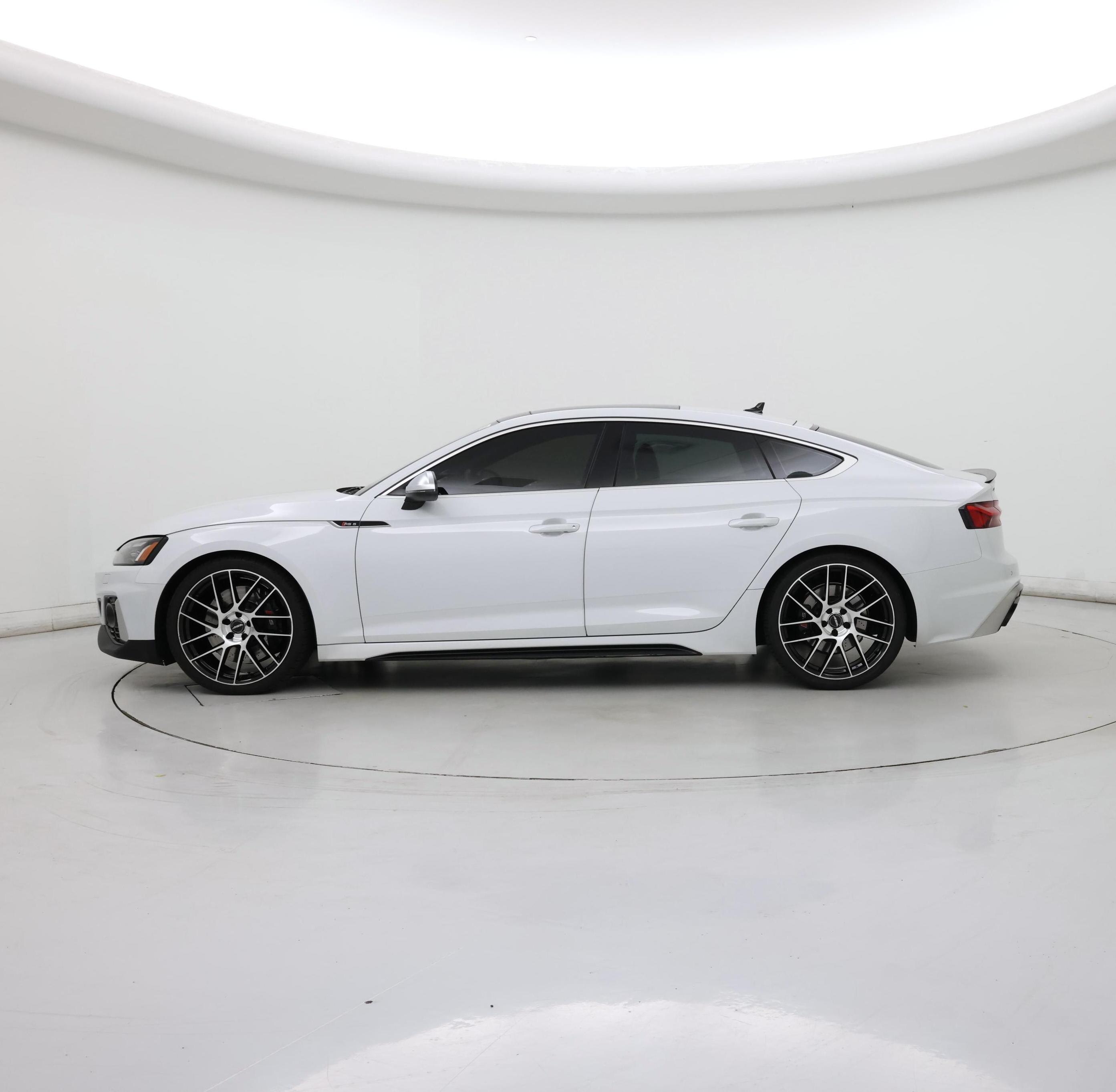 Thumbnail: 2022 Audi RS 5 - 3