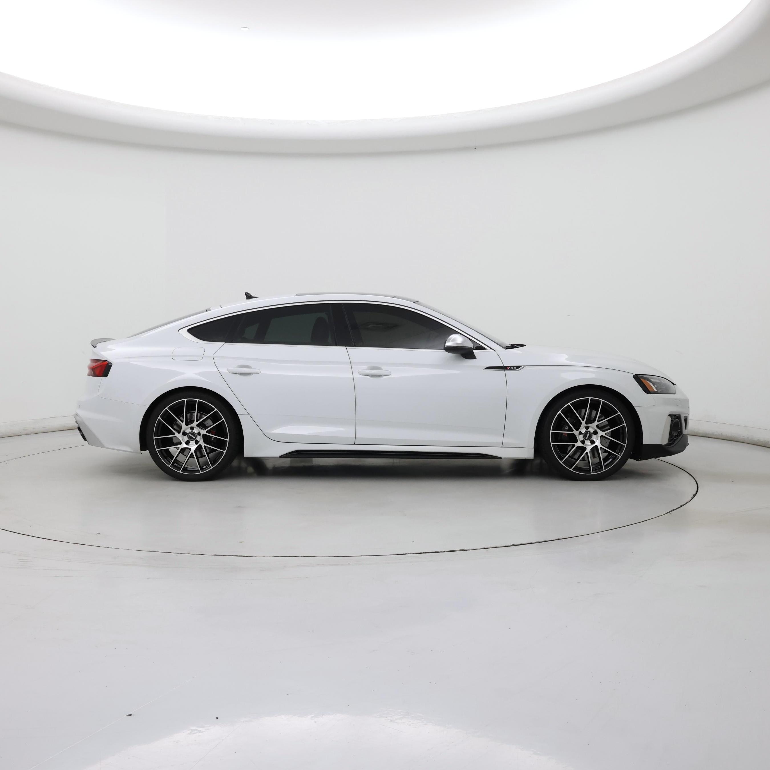 Thumbnail: 2022 Audi RS 5 - 7