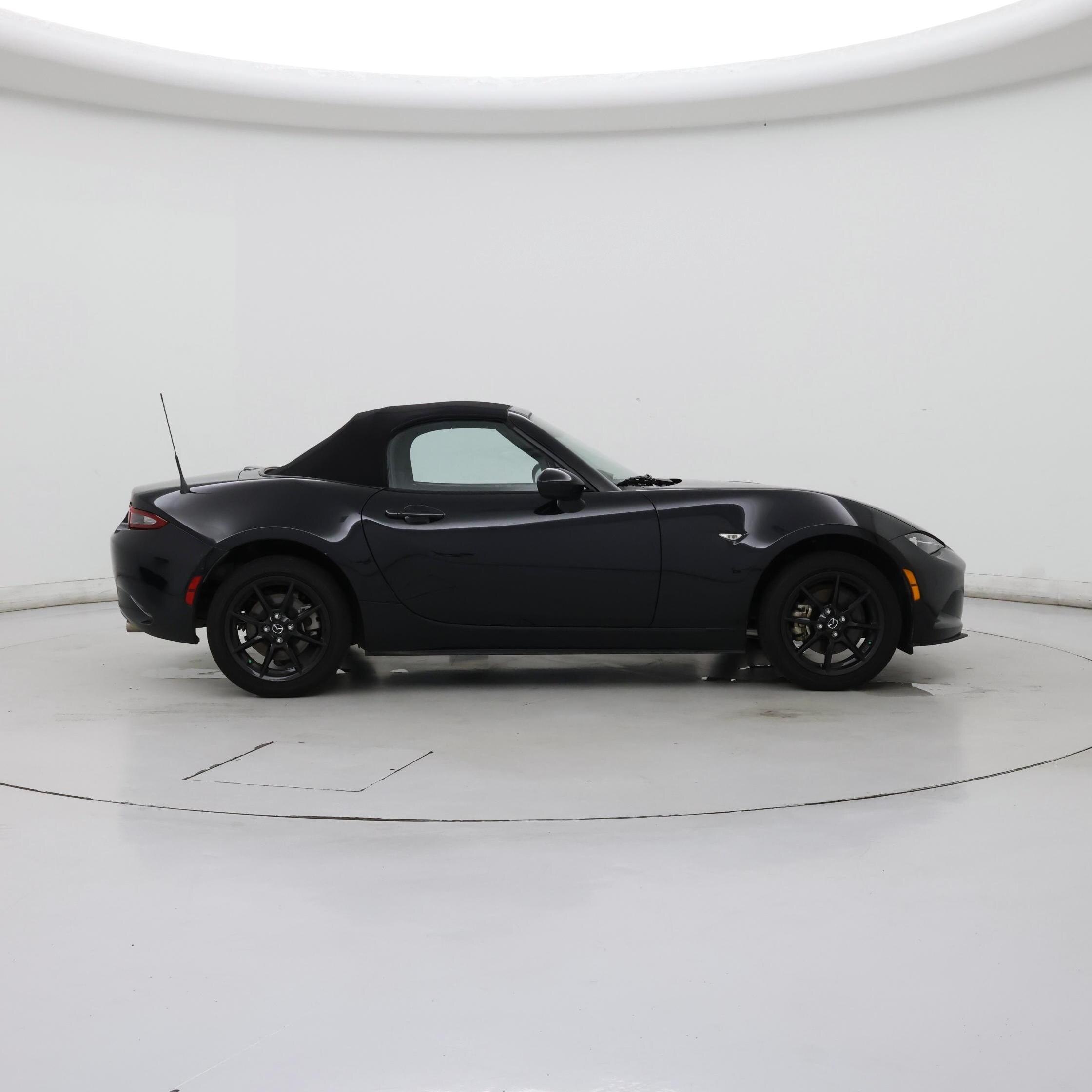 Thumbnail: 2023 Mazda MX-5 Miata - 7