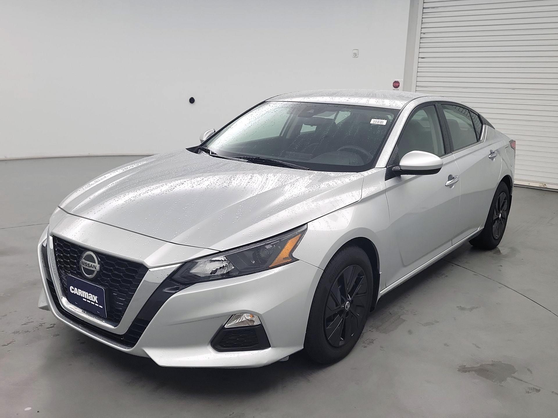 Thumbnail: 2022 Nissan Altima - 3