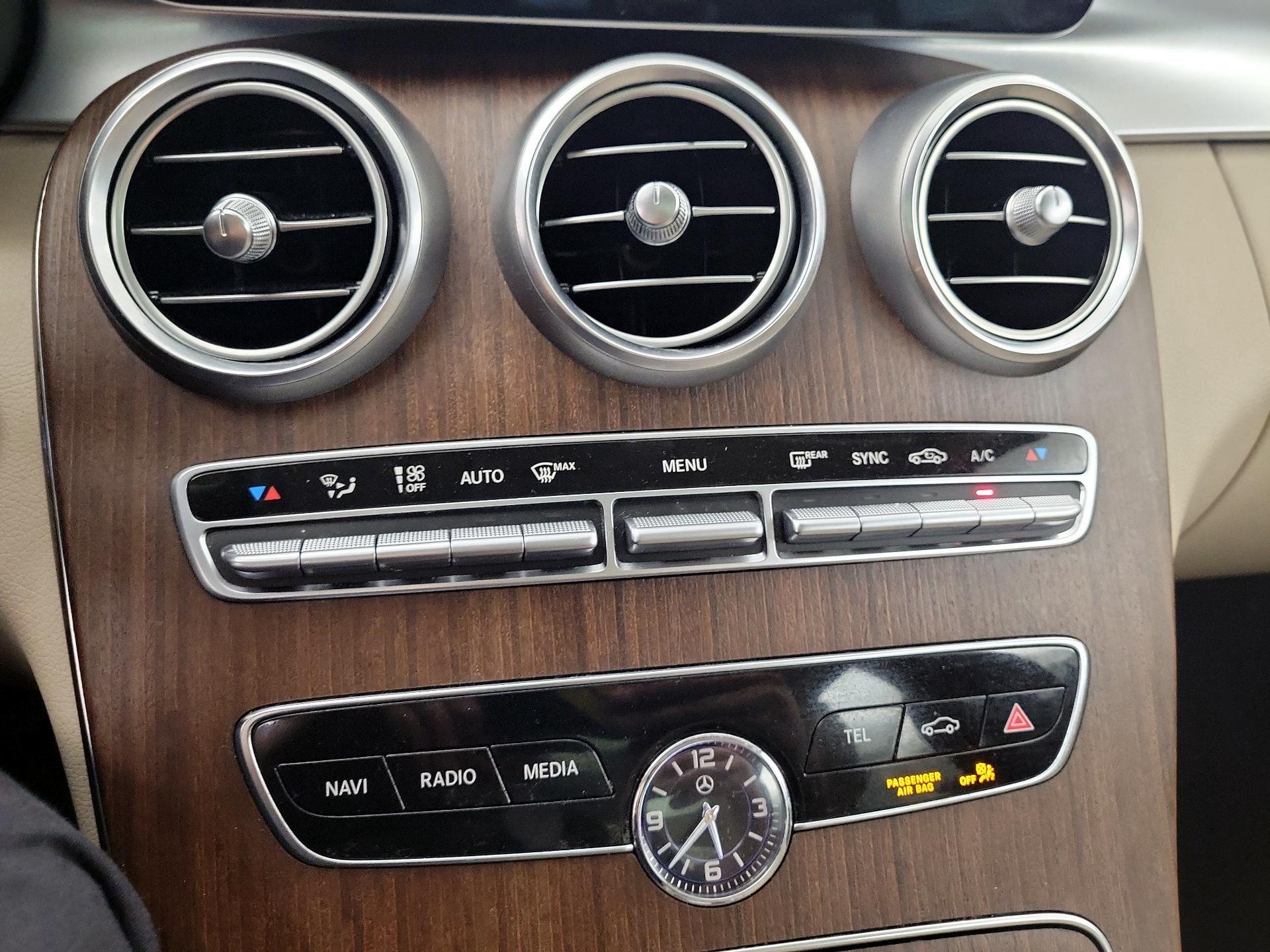Thumbnail: 2020 Mercedes-Benz C-Class - 16
