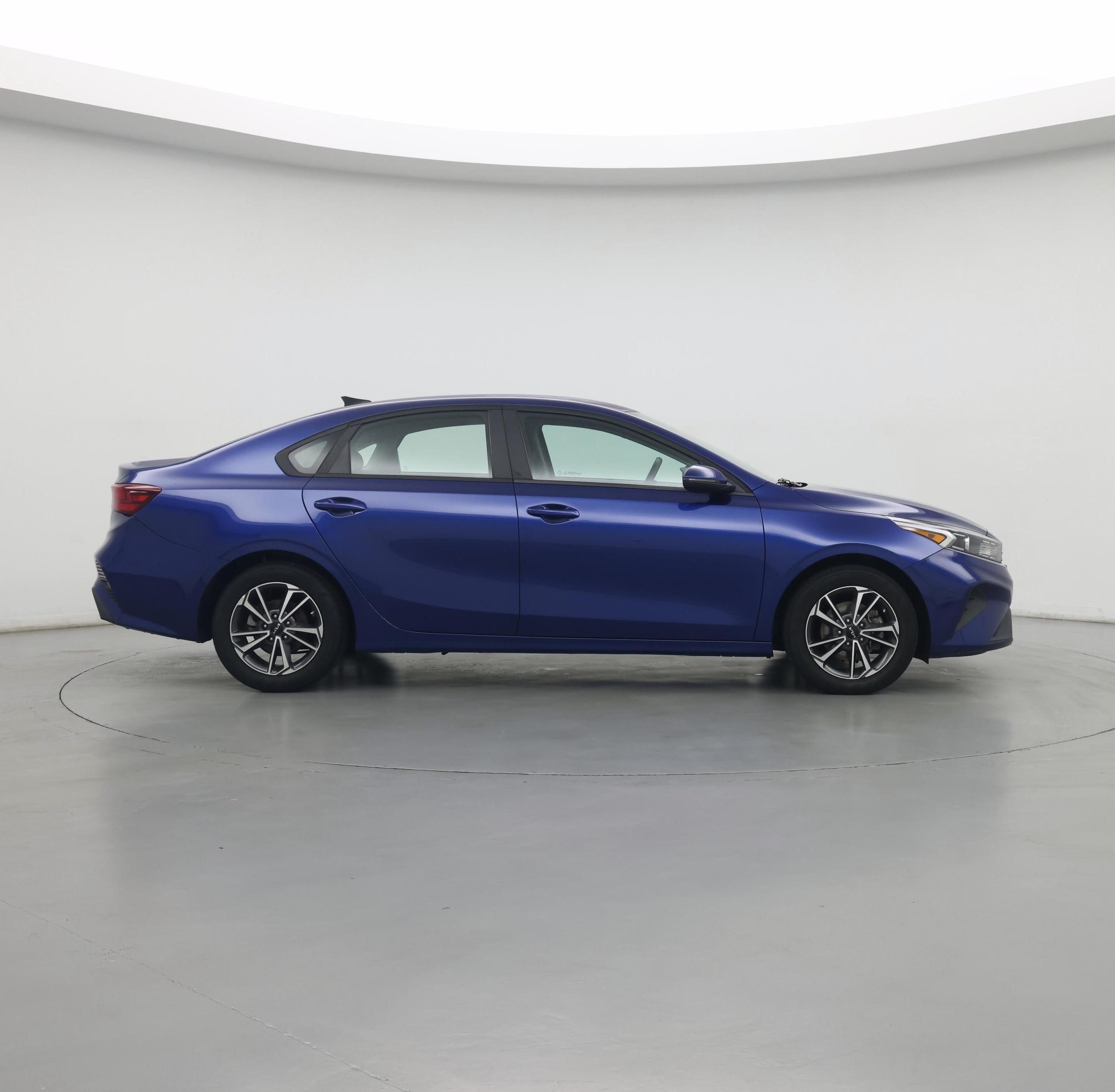 Thumbnail: 2022 Kia Forte - 7