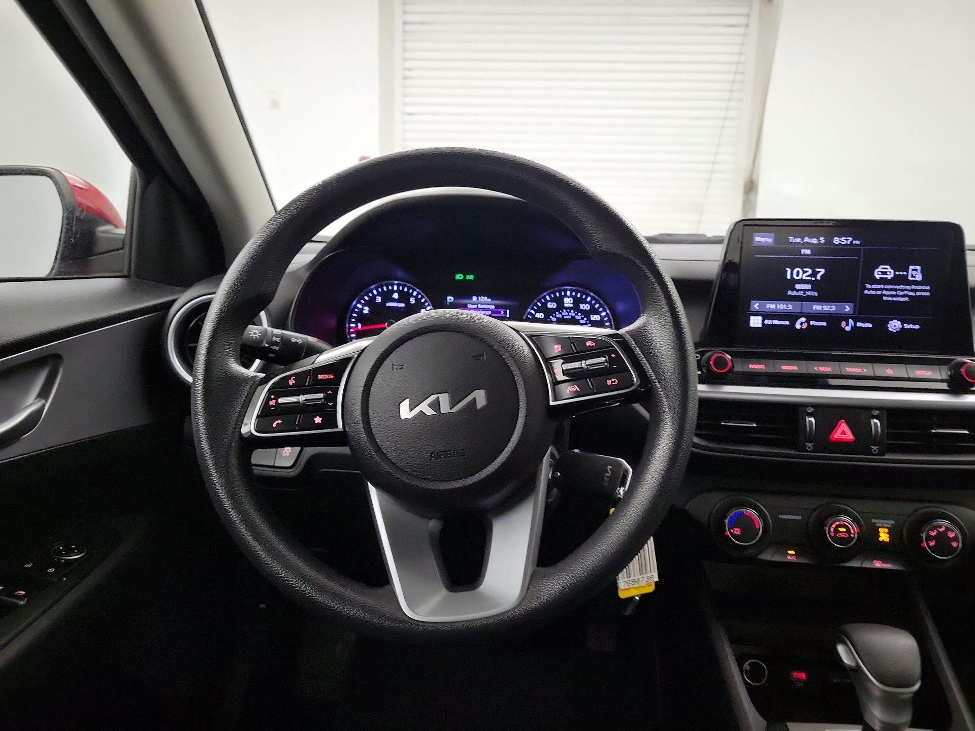 Thumbnail: 2022 Kia Forte - 10