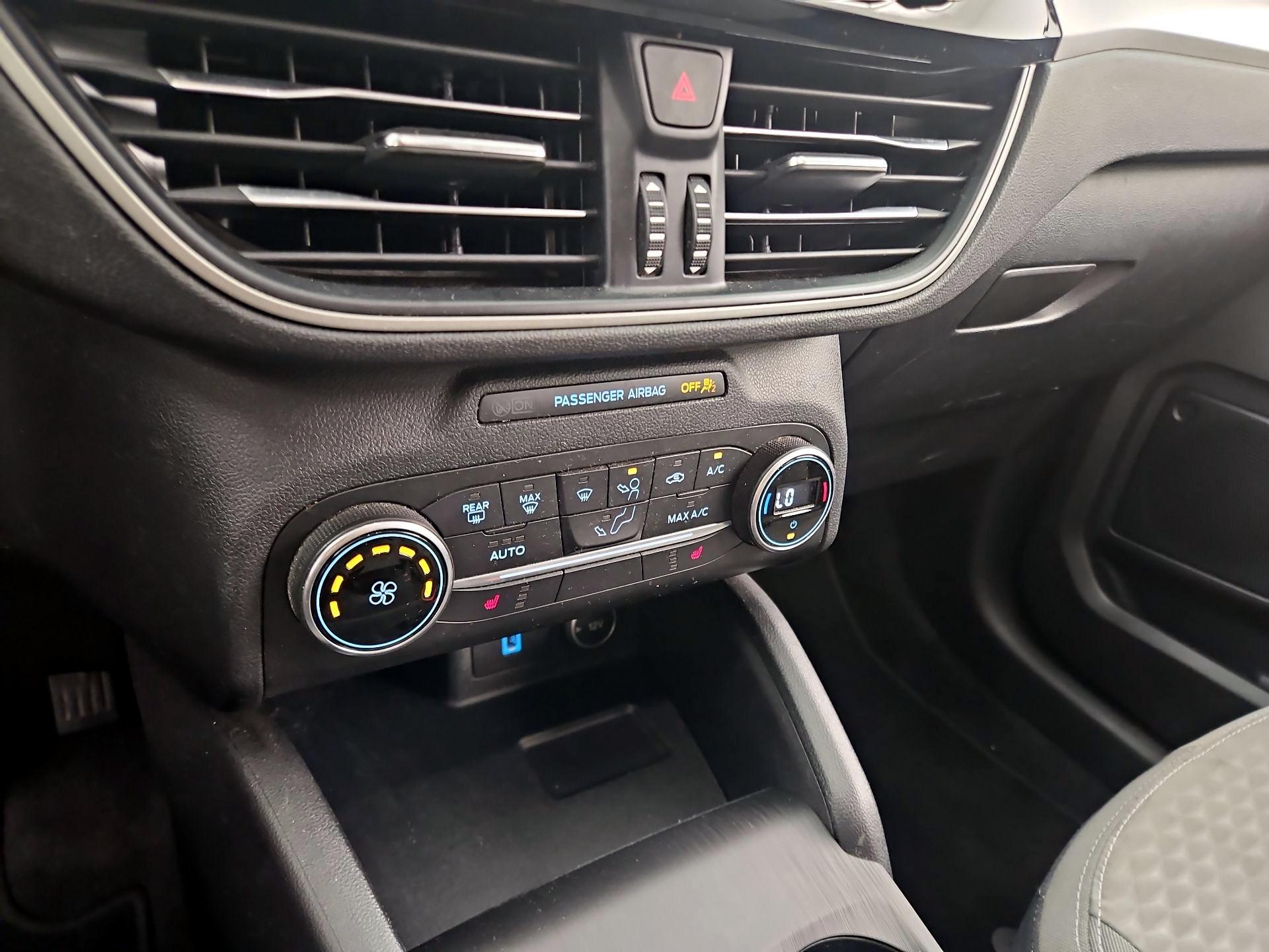Thumbnail: 2020 Ford Escape - 16