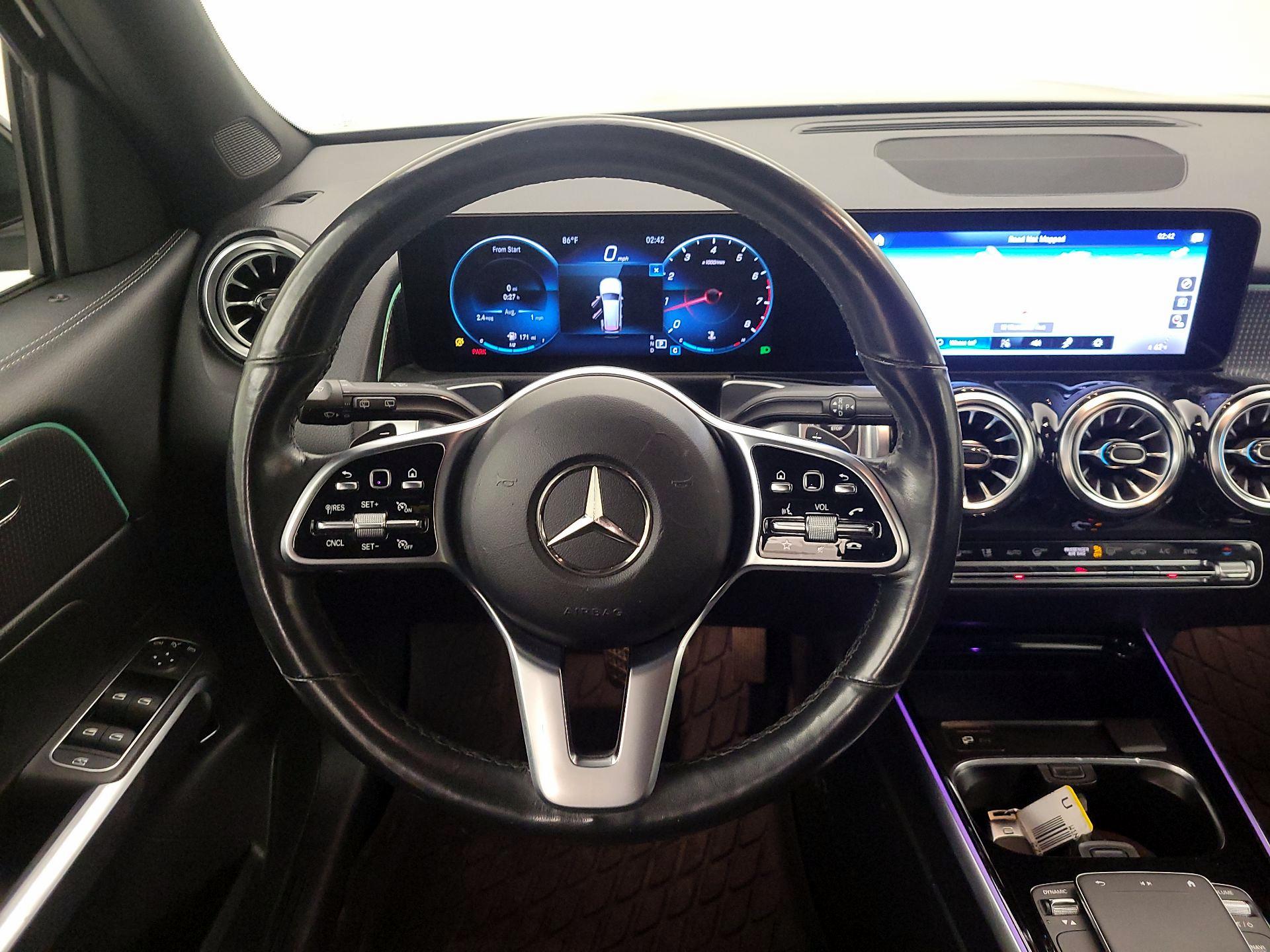 Thumbnail: 2022 Mercedes-Benz GLB - 10