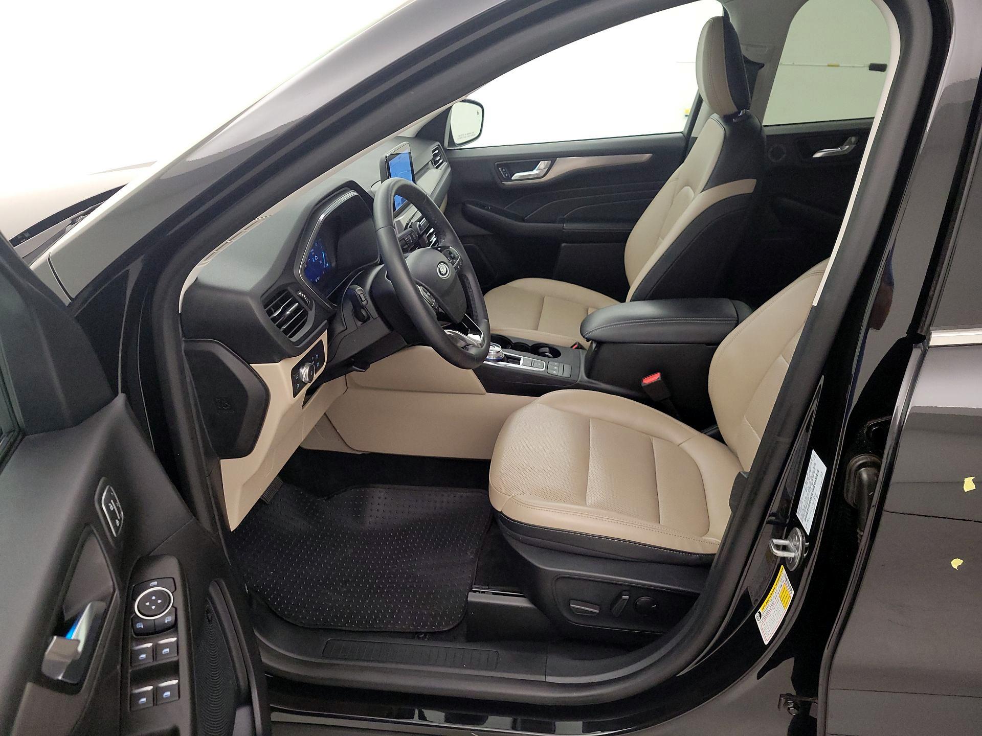 Thumbnail: 2021 Ford Escape - 11