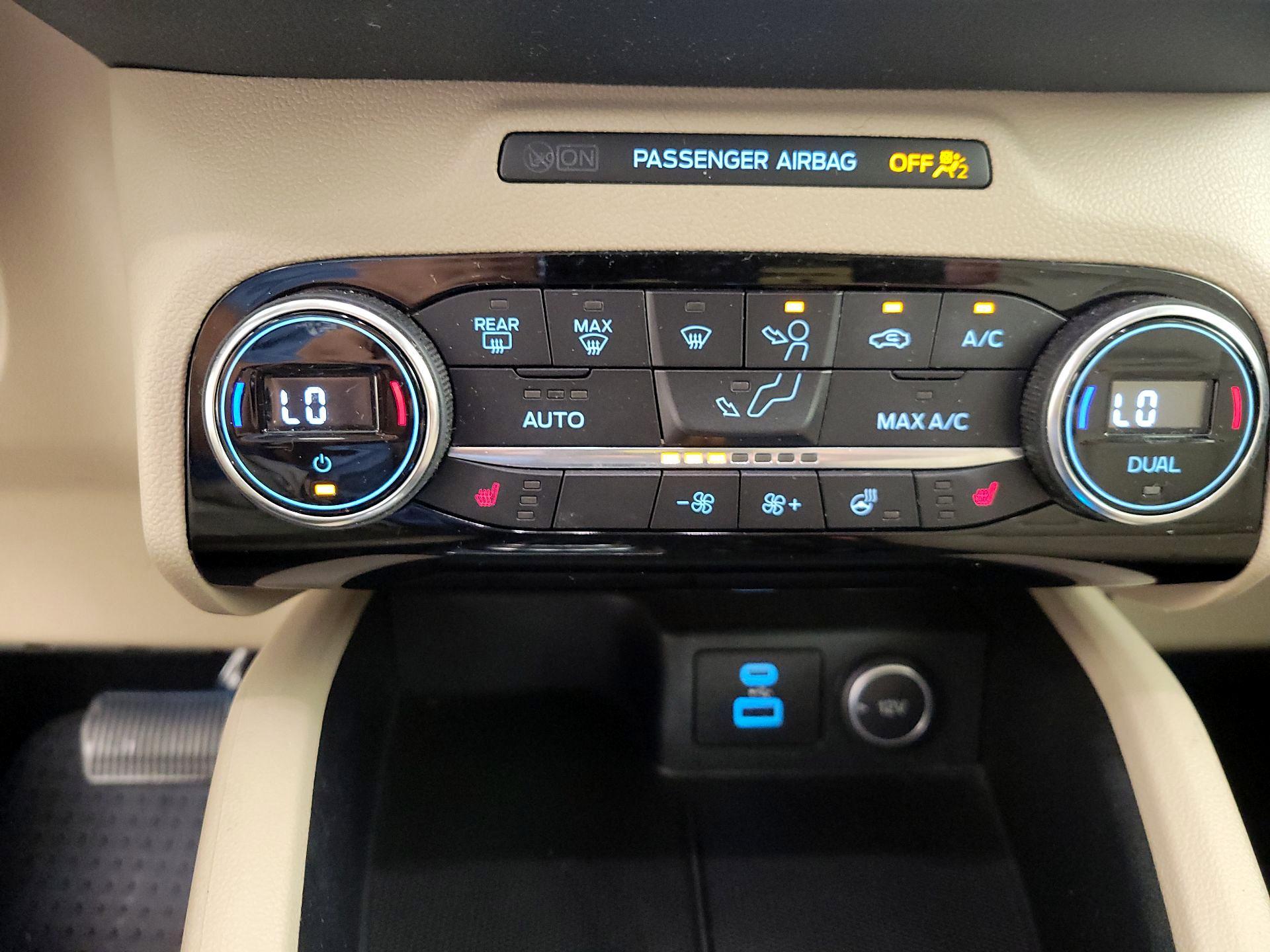 Thumbnail: 2021 Ford Escape - 17