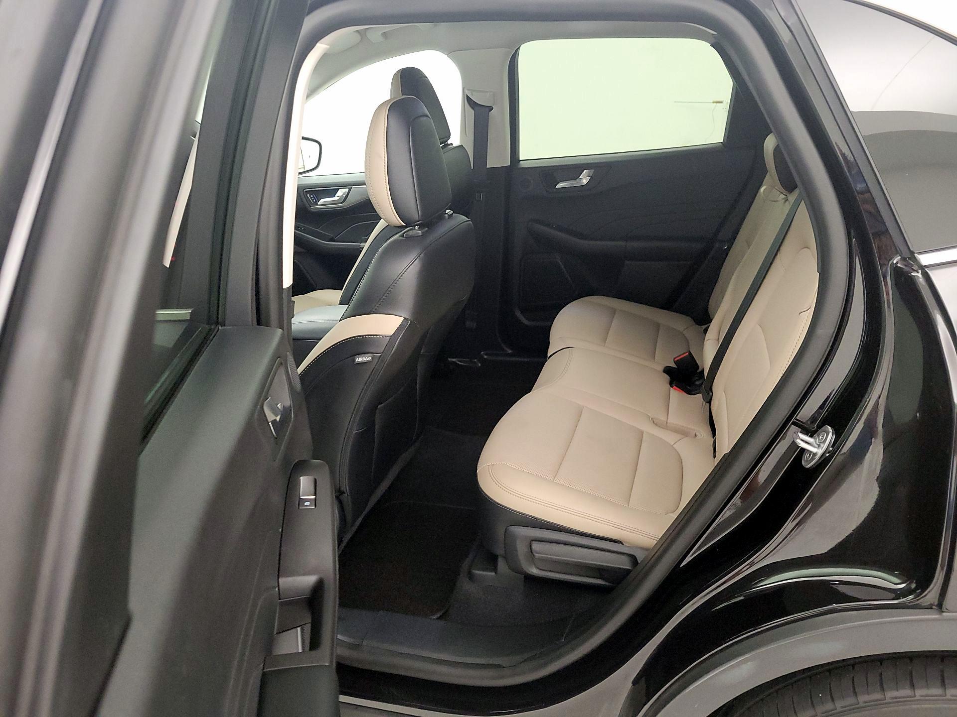 Thumbnail: 2021 Ford Escape - 20