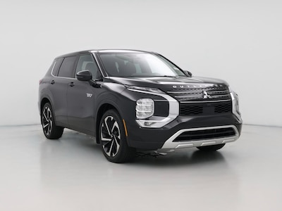 Black 2023 Mitsubishi Outlander Plug in Hybrid SE