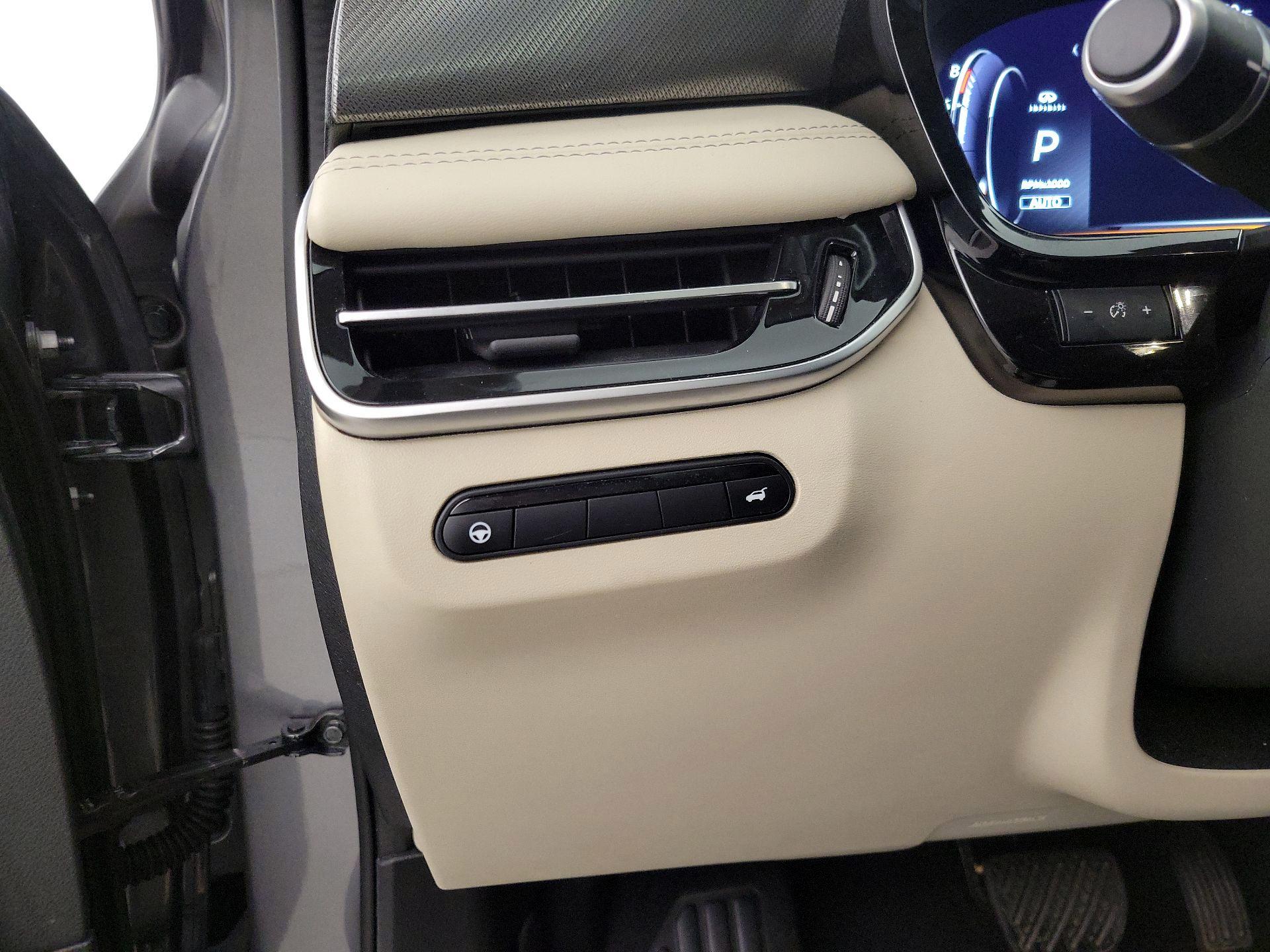 Thumbnail: 2022 INFINITI QX60 - 13