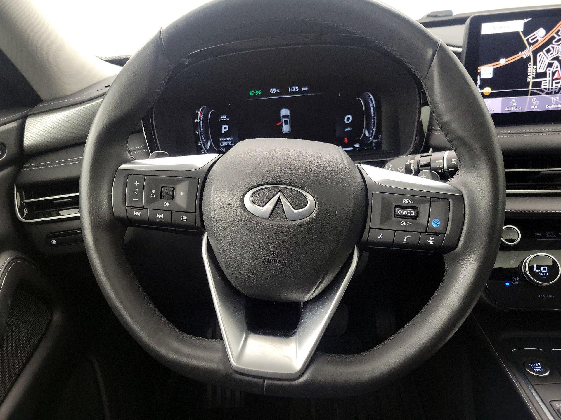Thumbnail: 2023 INFINITI QX60 - 10