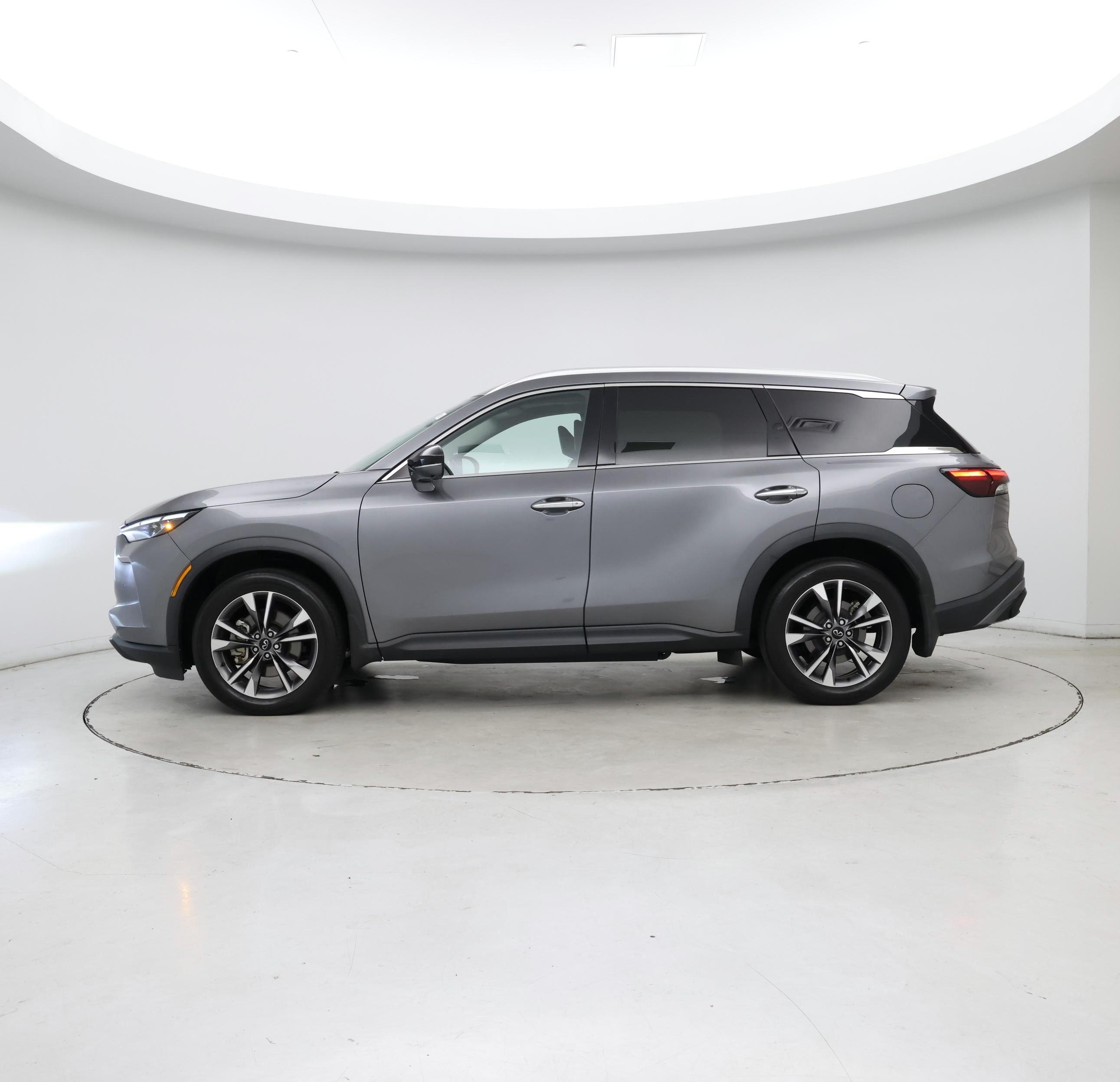 Thumbnail: 2023 INFINITI QX60 - 3
